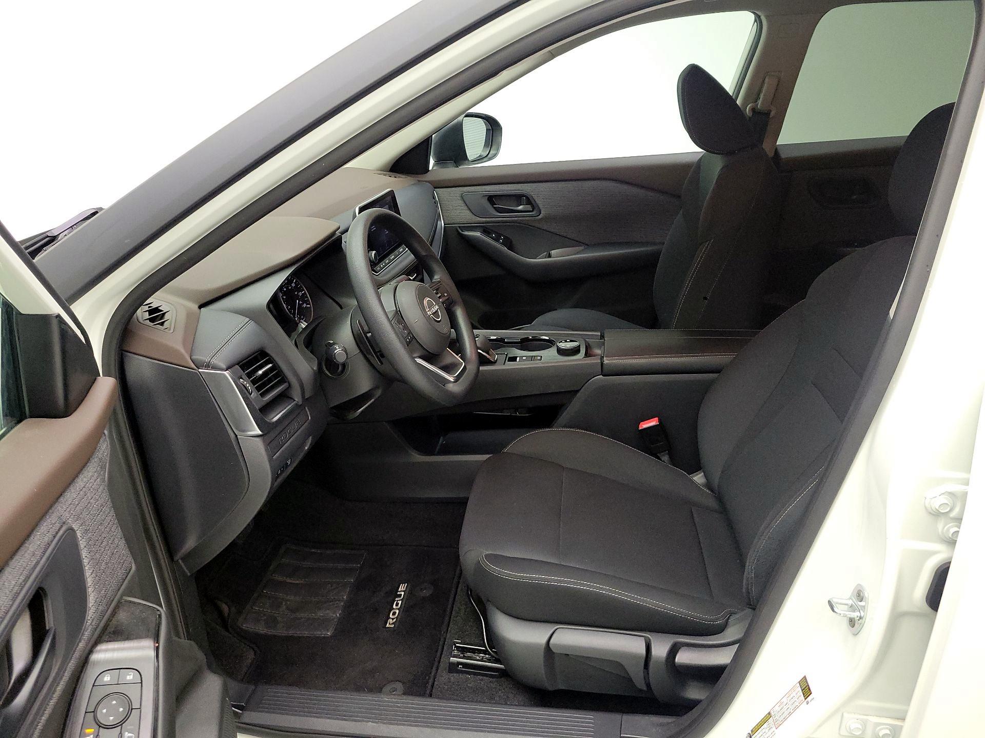 Thumbnail: 2023 Nissan Rogue - 9