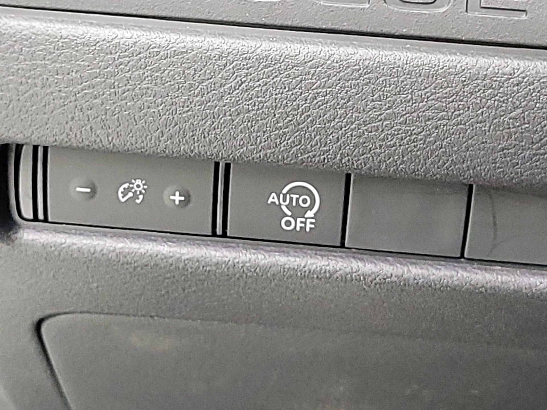 Thumbnail: 2023 Nissan Rogue - 11