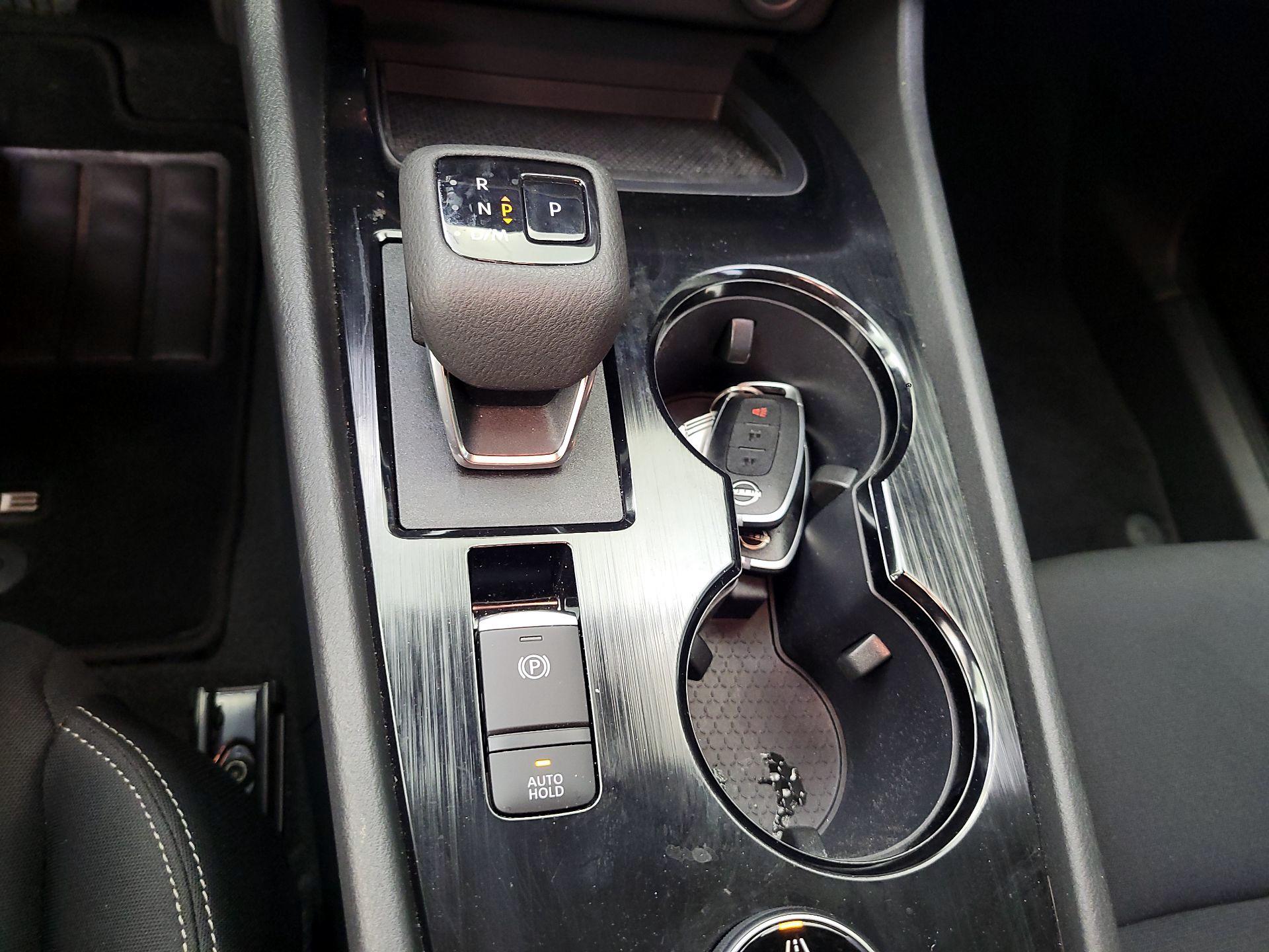 Thumbnail: 2023 Nissan Rogue - 15