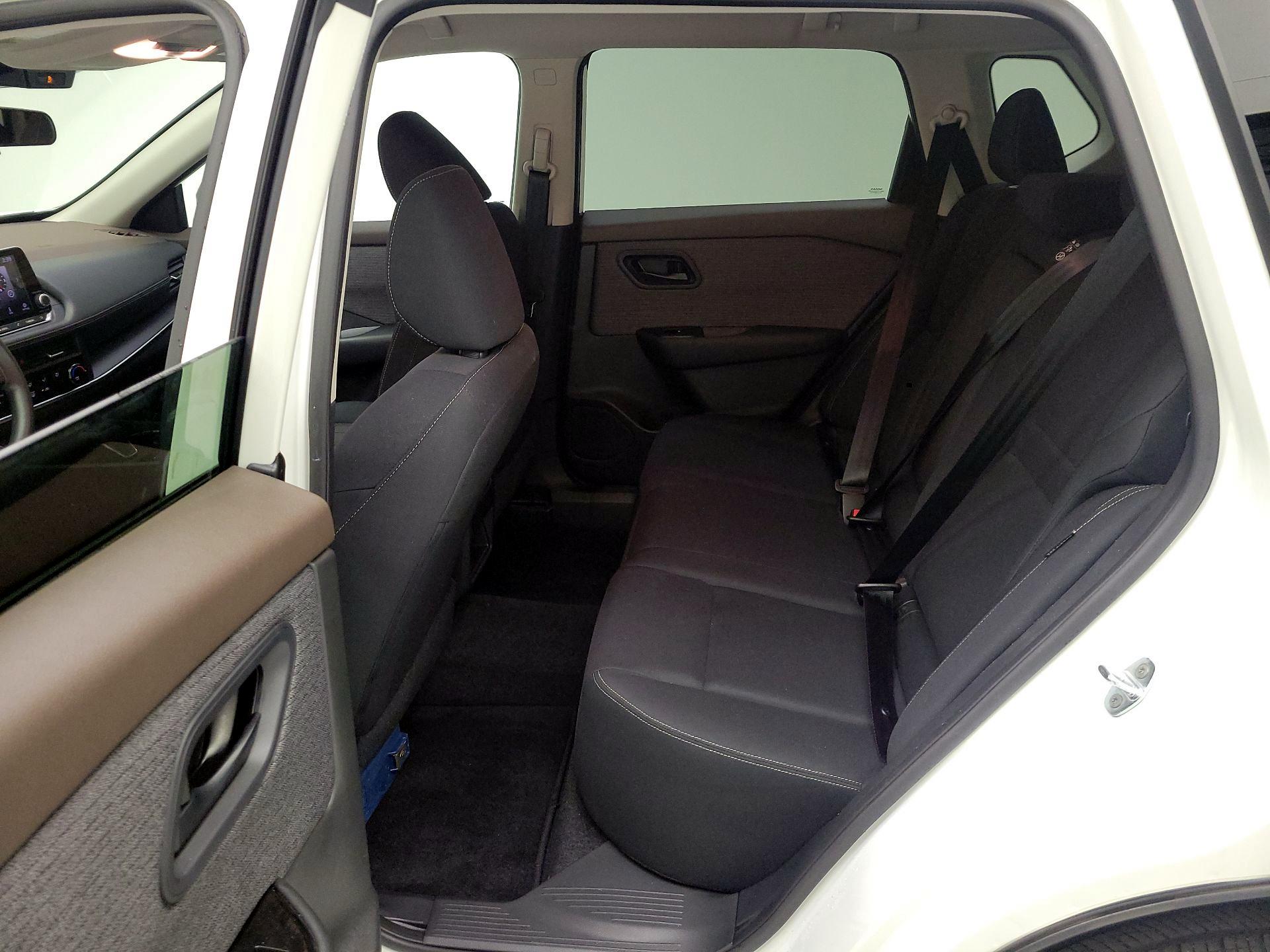 Thumbnail: 2023 Nissan Rogue - 17