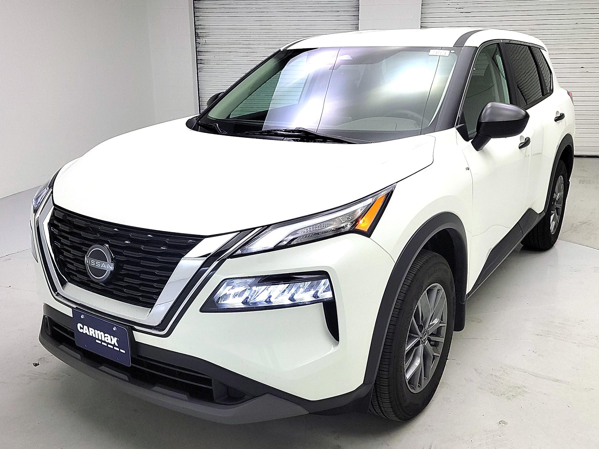 Thumbnail: 2023 Nissan Rogue - 3