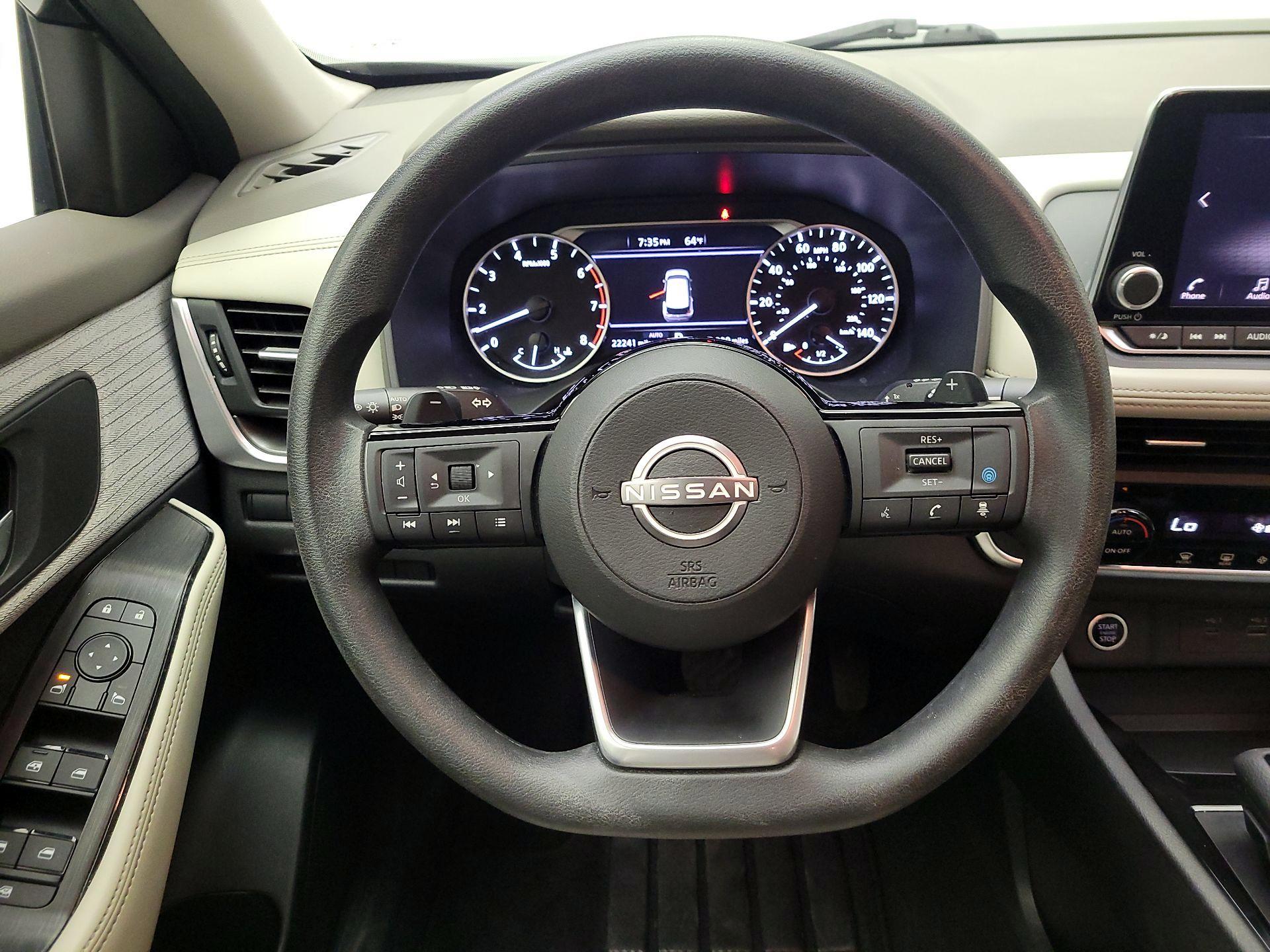 Thumbnail: 2023 Nissan Rogue - 10
