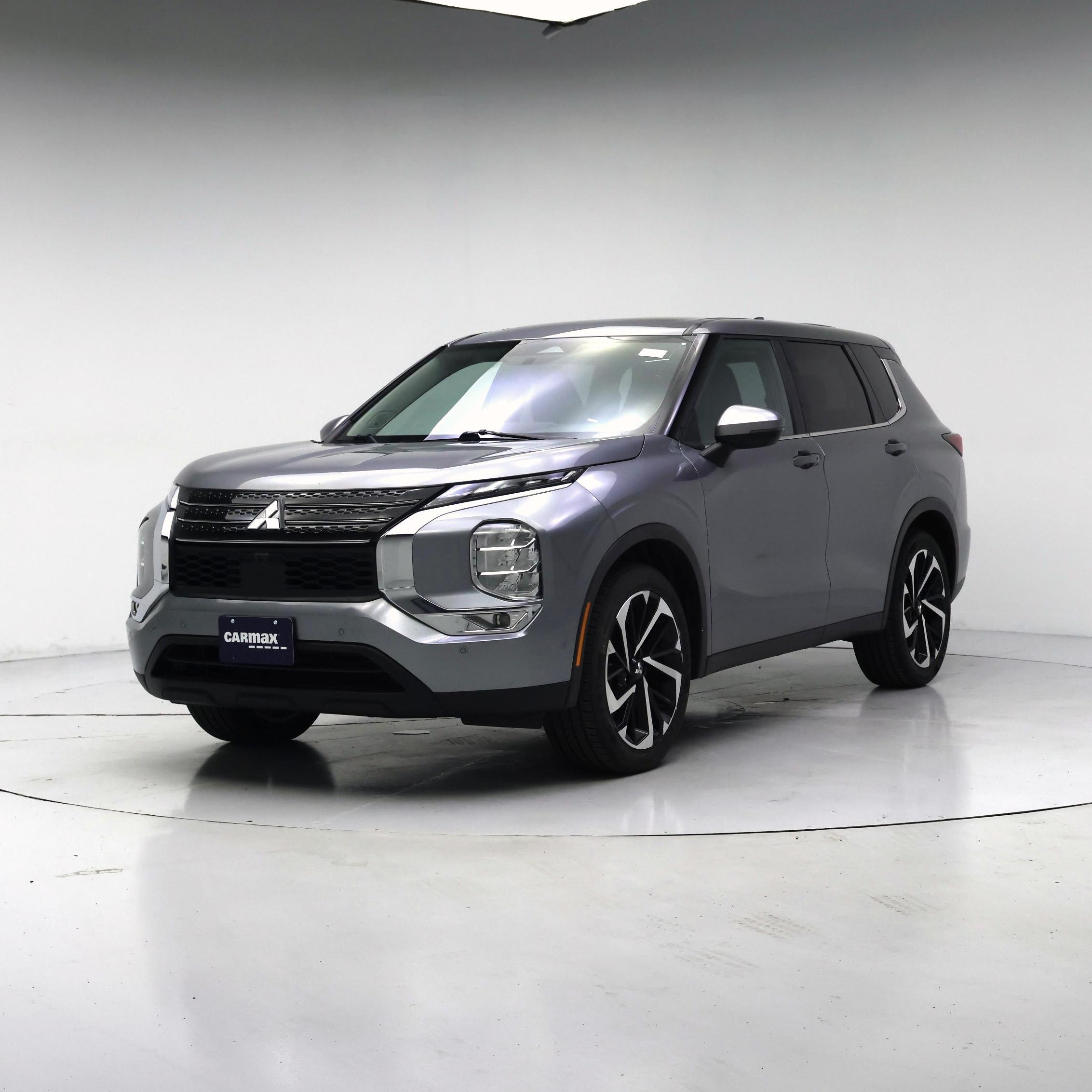 Thumbnail: 2024 Mitsubishi Outlander - 4