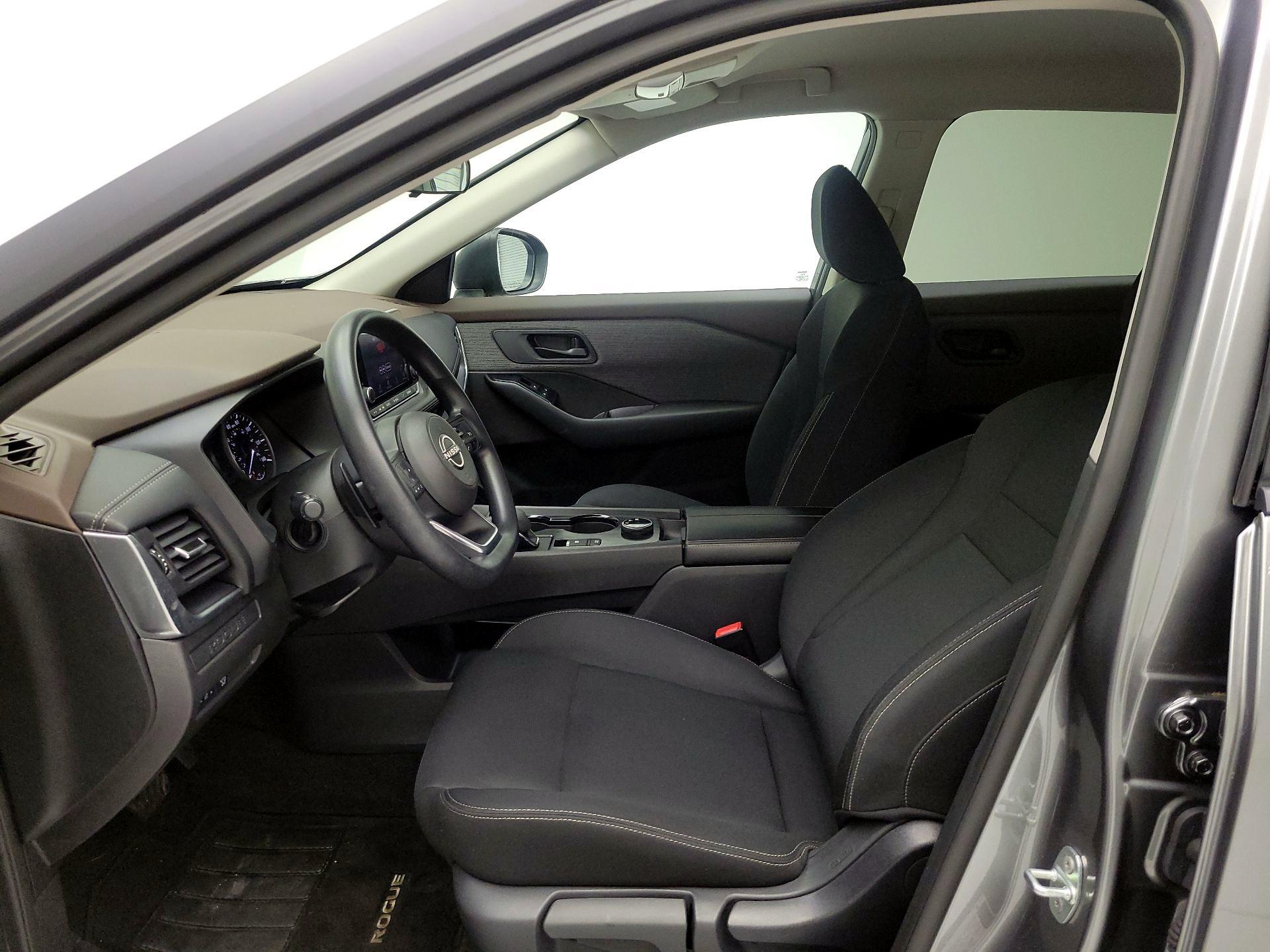 Thumbnail: 2023 Nissan Rogue - 9