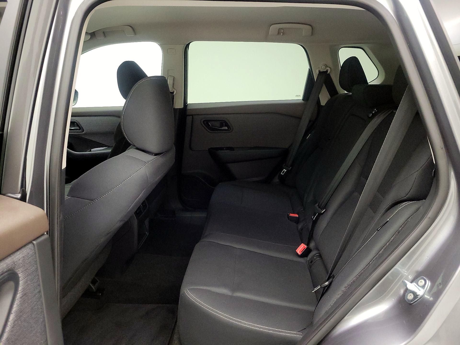 Thumbnail: 2023 Nissan Rogue - 17