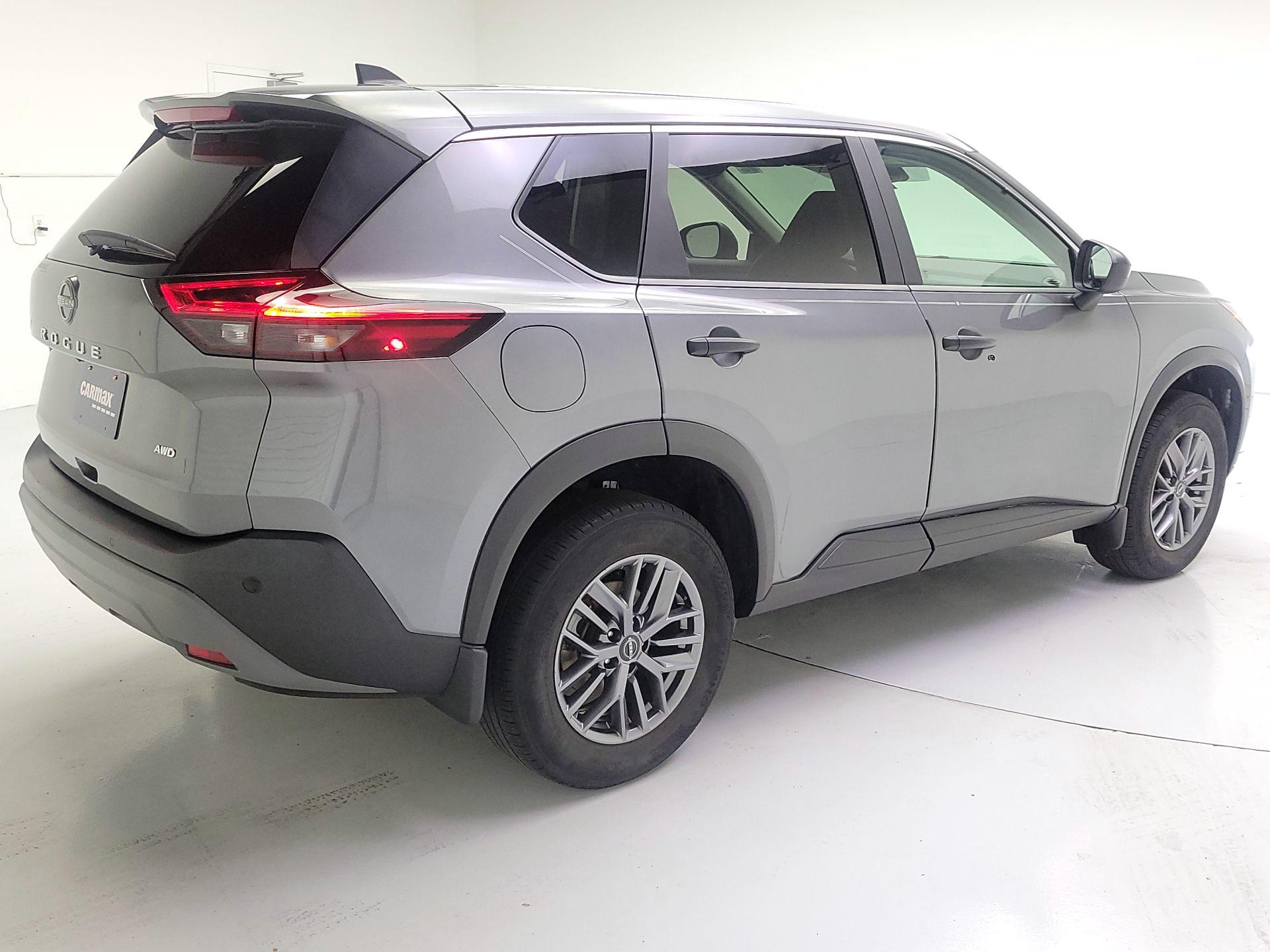 Thumbnail: 2023 Nissan Rogue - 5