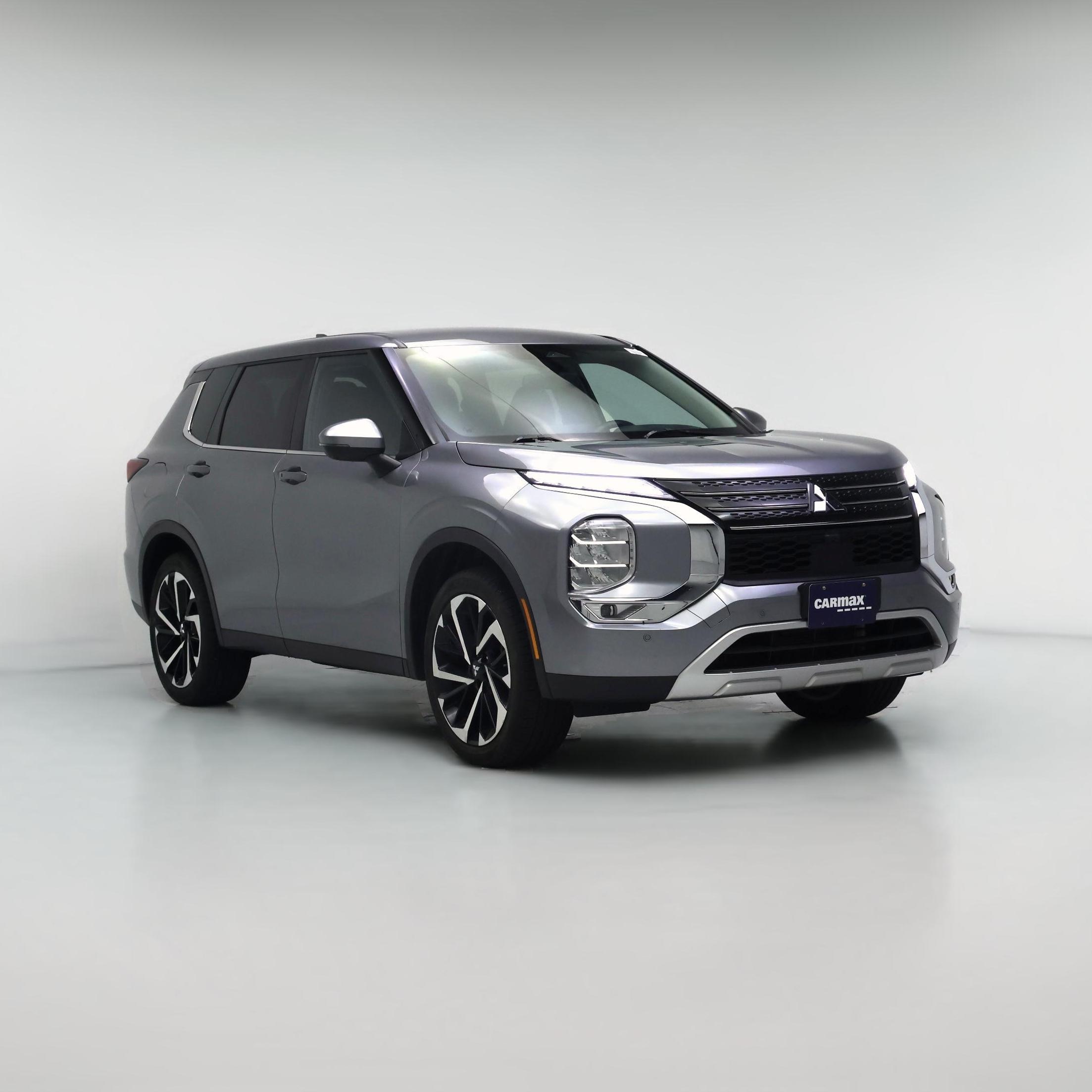 Thumbnail: 2024 Mitsubishi Outlander - 1