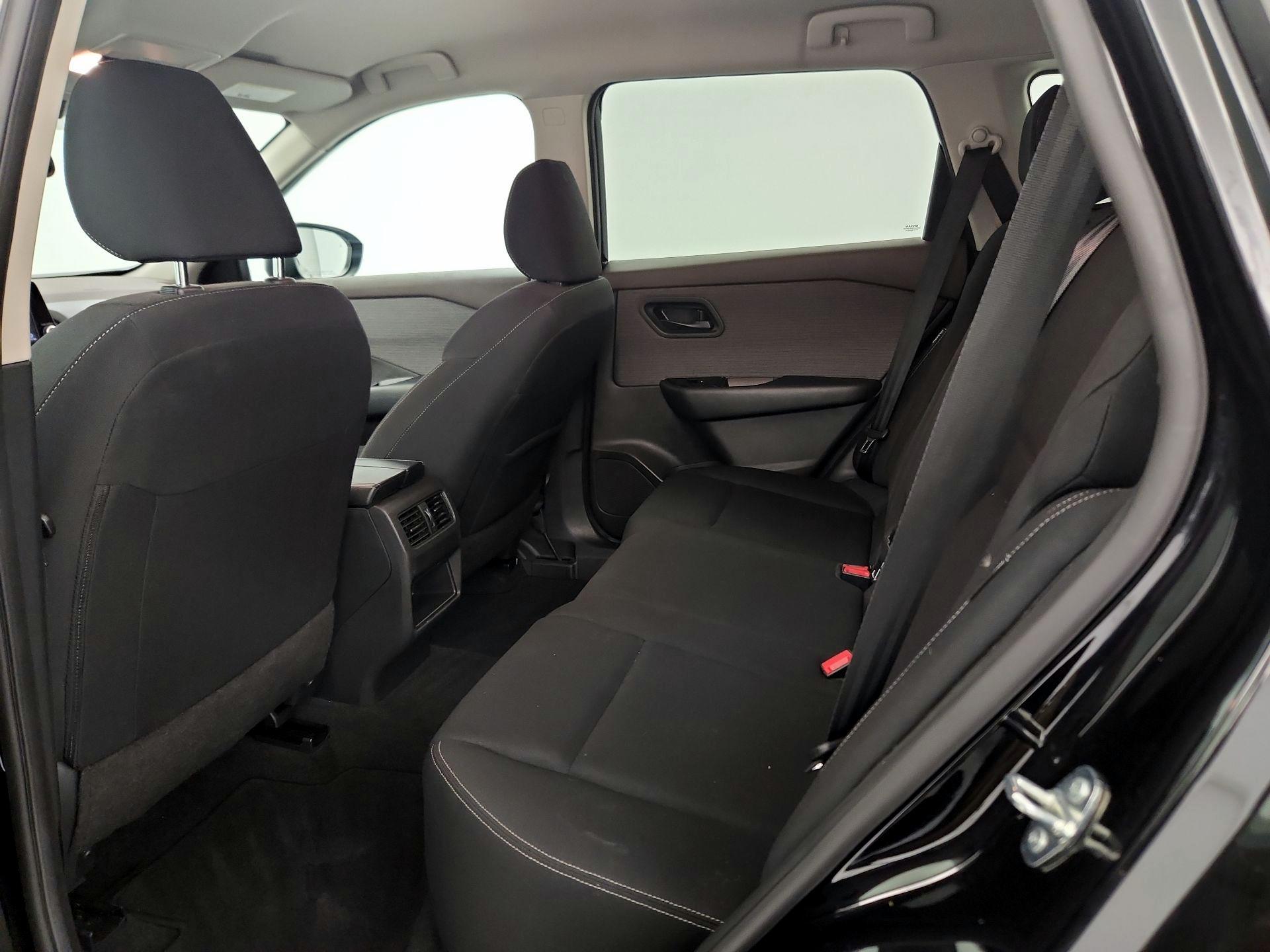 Thumbnail: 2023 Nissan Rogue - 19