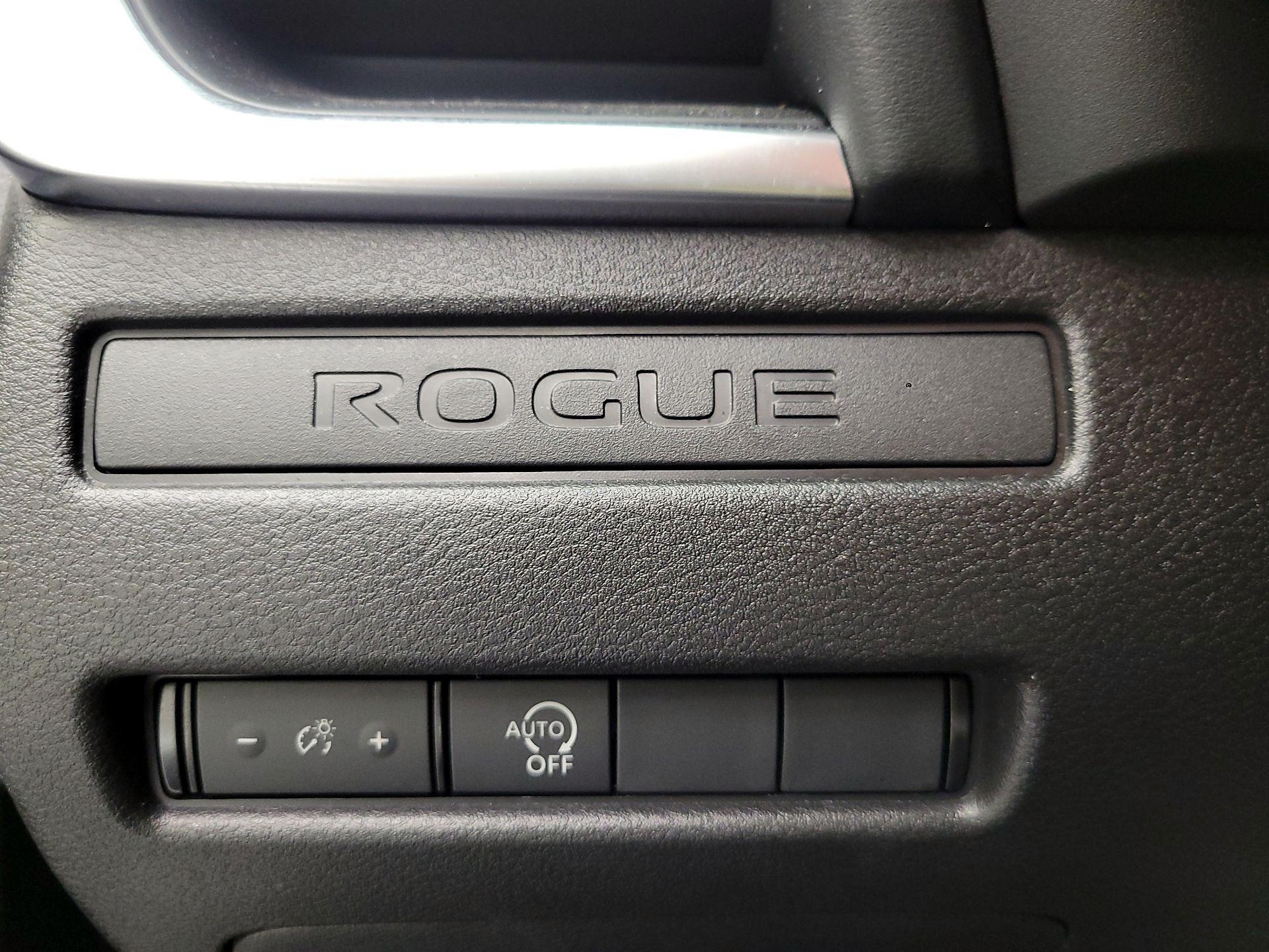 Thumbnail: 2023 Nissan Rogue - 11