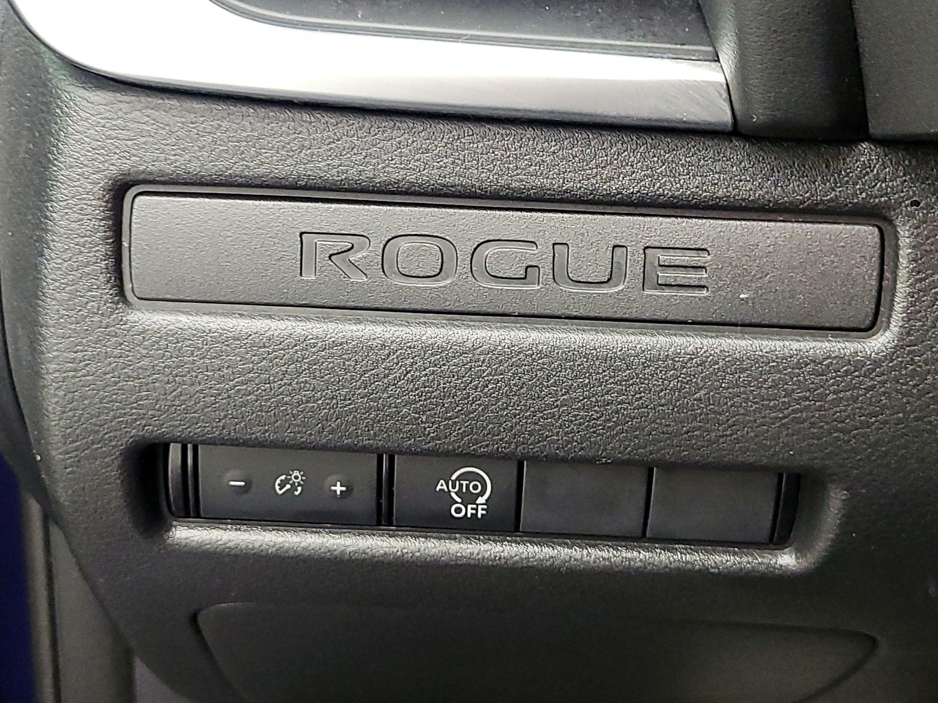 Thumbnail: 2023 Nissan Rogue - 13