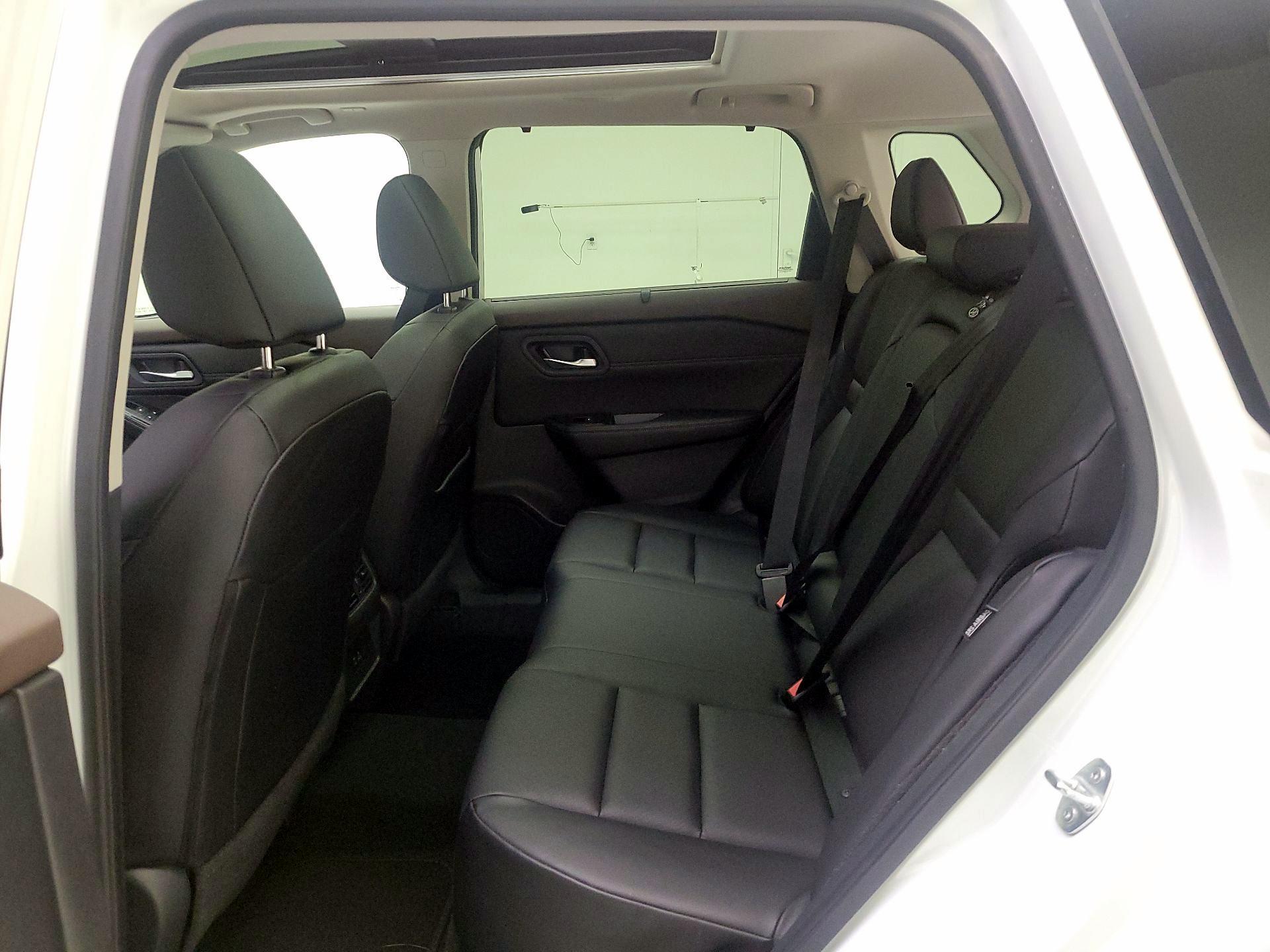 Thumbnail: 2023 Nissan Rogue - 18