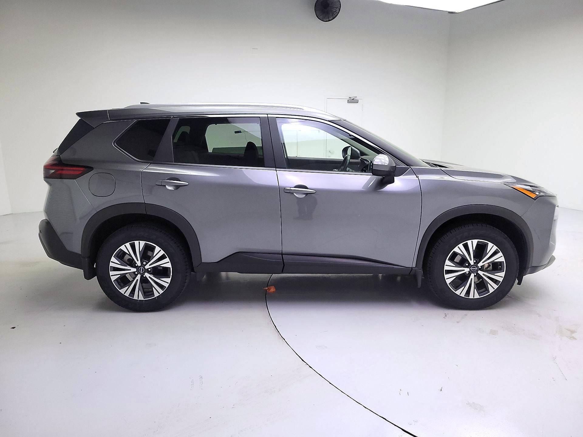 Thumbnail: 2023 Nissan Rogue - 4