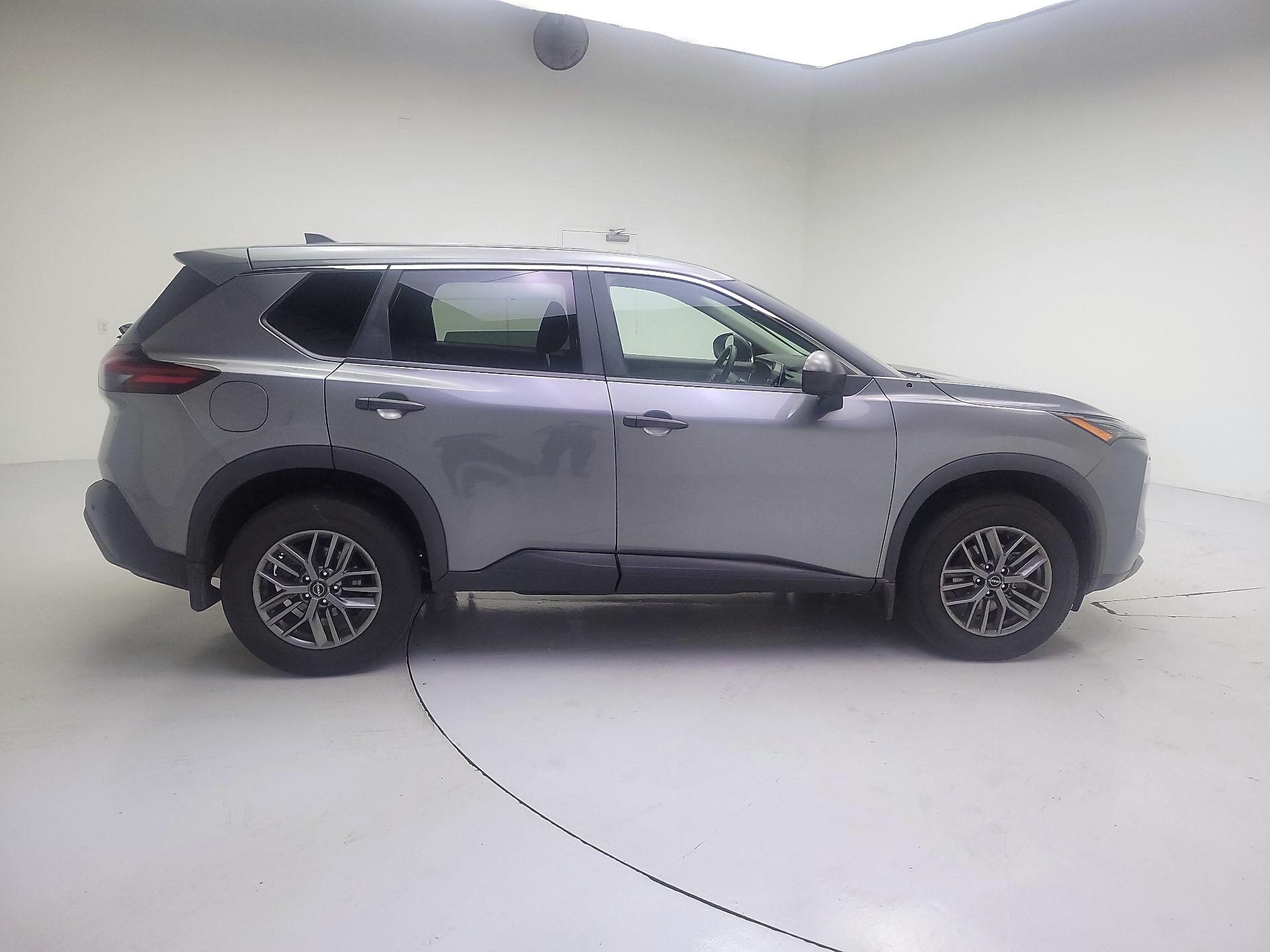 Thumbnail: 2023 Nissan Rogue - 4