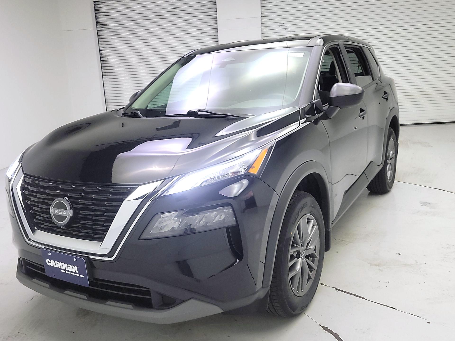 Thumbnail: 2023 Nissan Rogue - 3