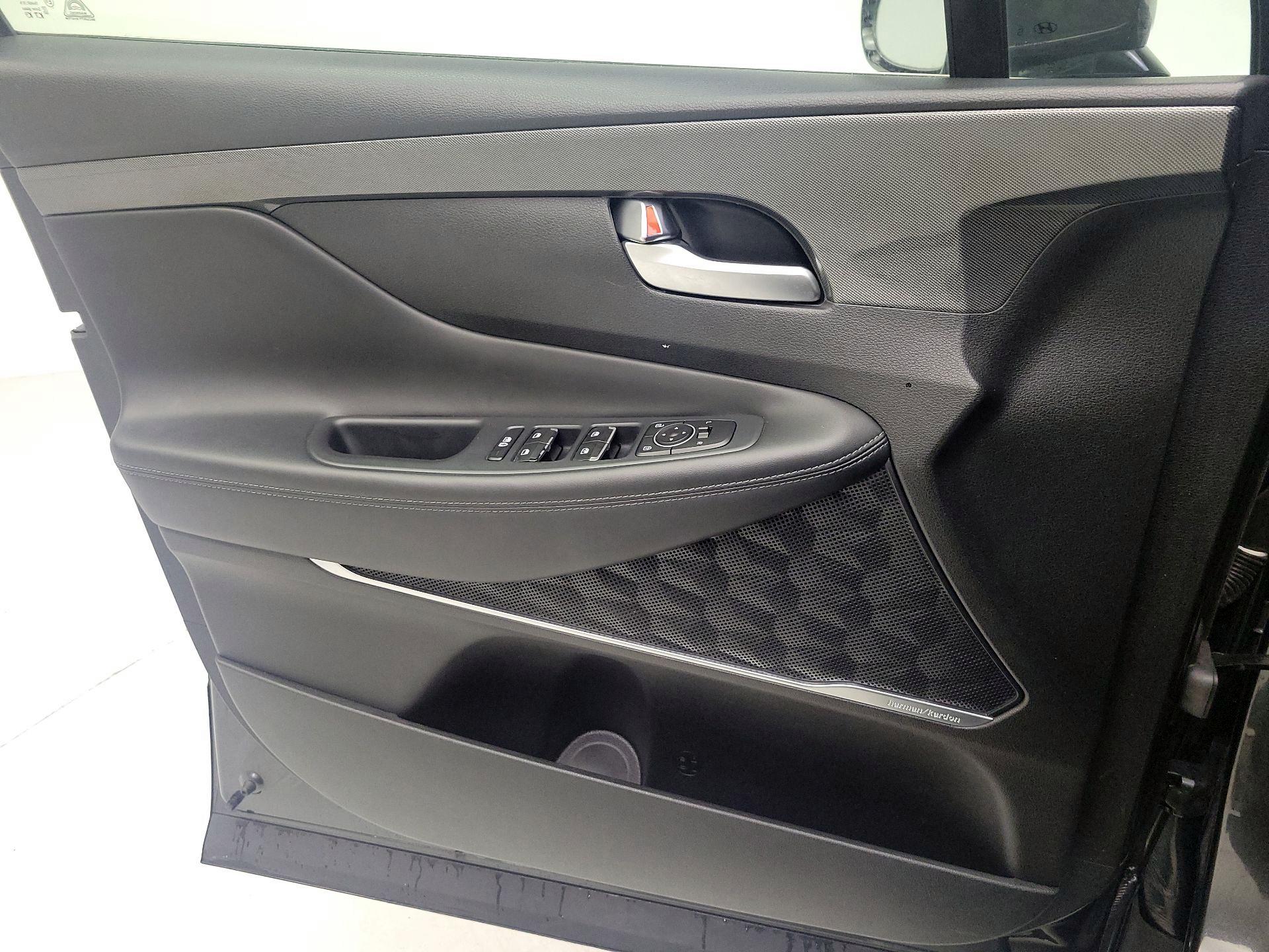 Thumbnail: 2023 Hyundai Santa Fe - 10