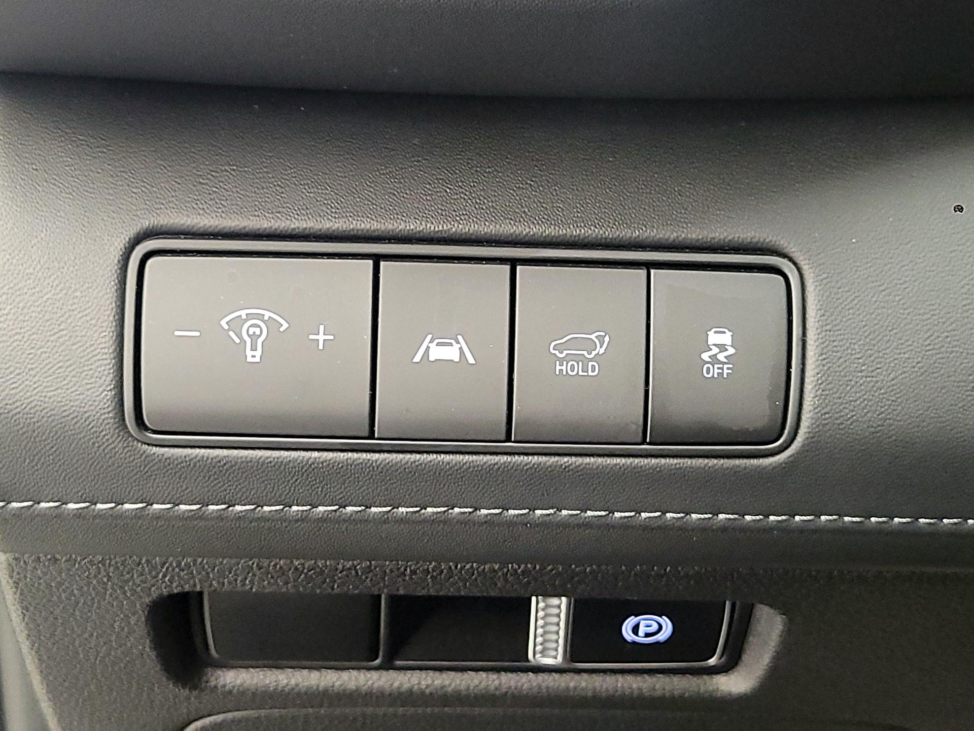 Thumbnail: 2023 Hyundai Santa Fe - 11