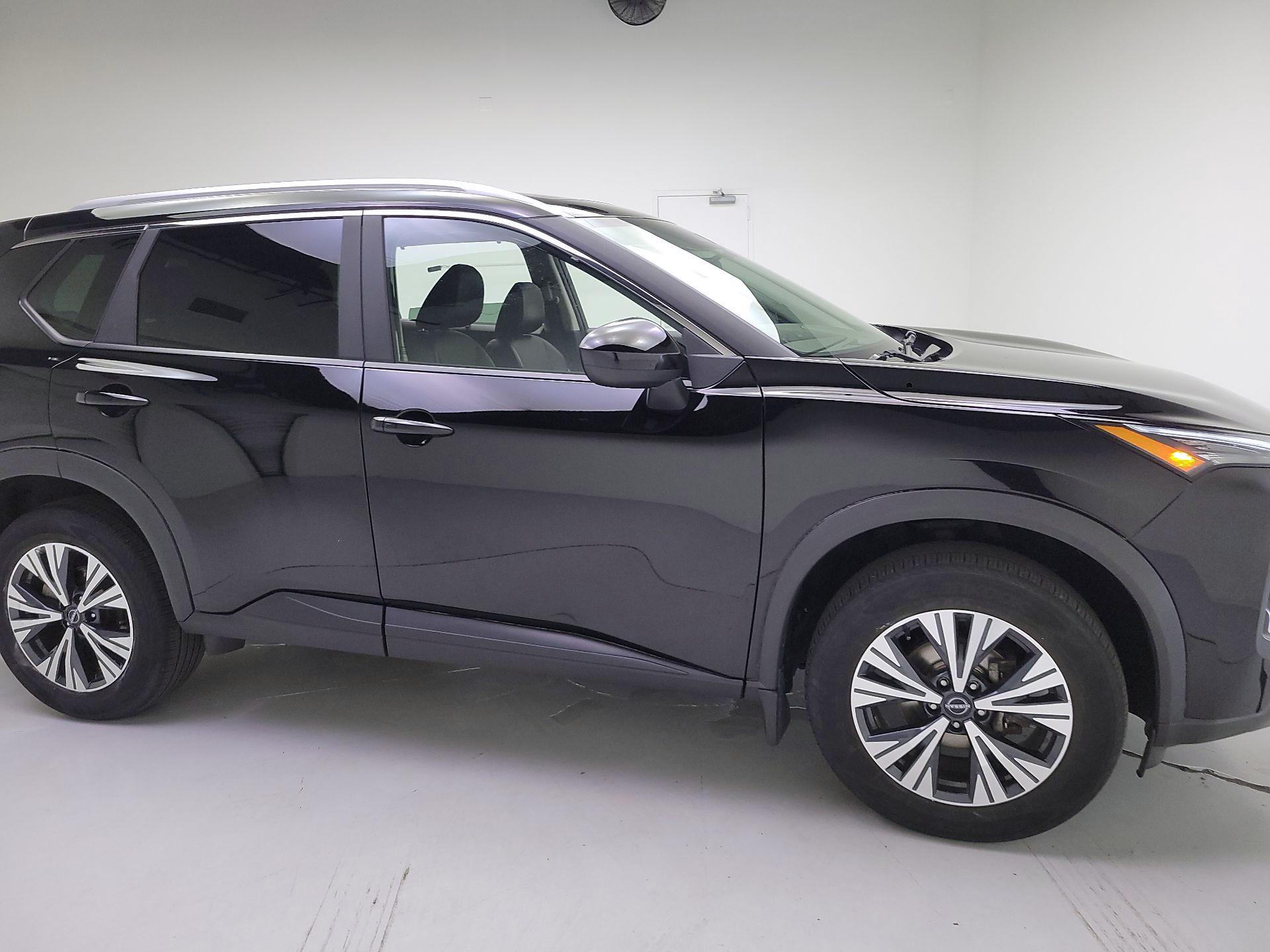 Thumbnail: 2023 Nissan Rogue - 4