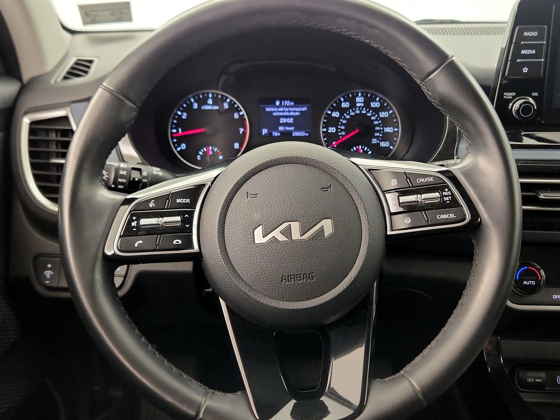 Thumbnail: 2023 Kia Seltos - 10