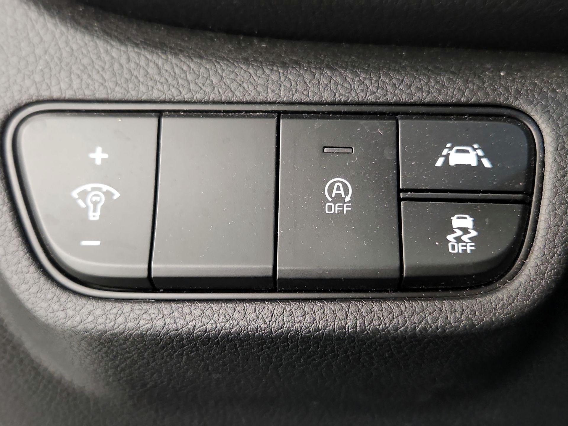 Thumbnail: 2023 Kia Seltos - 13