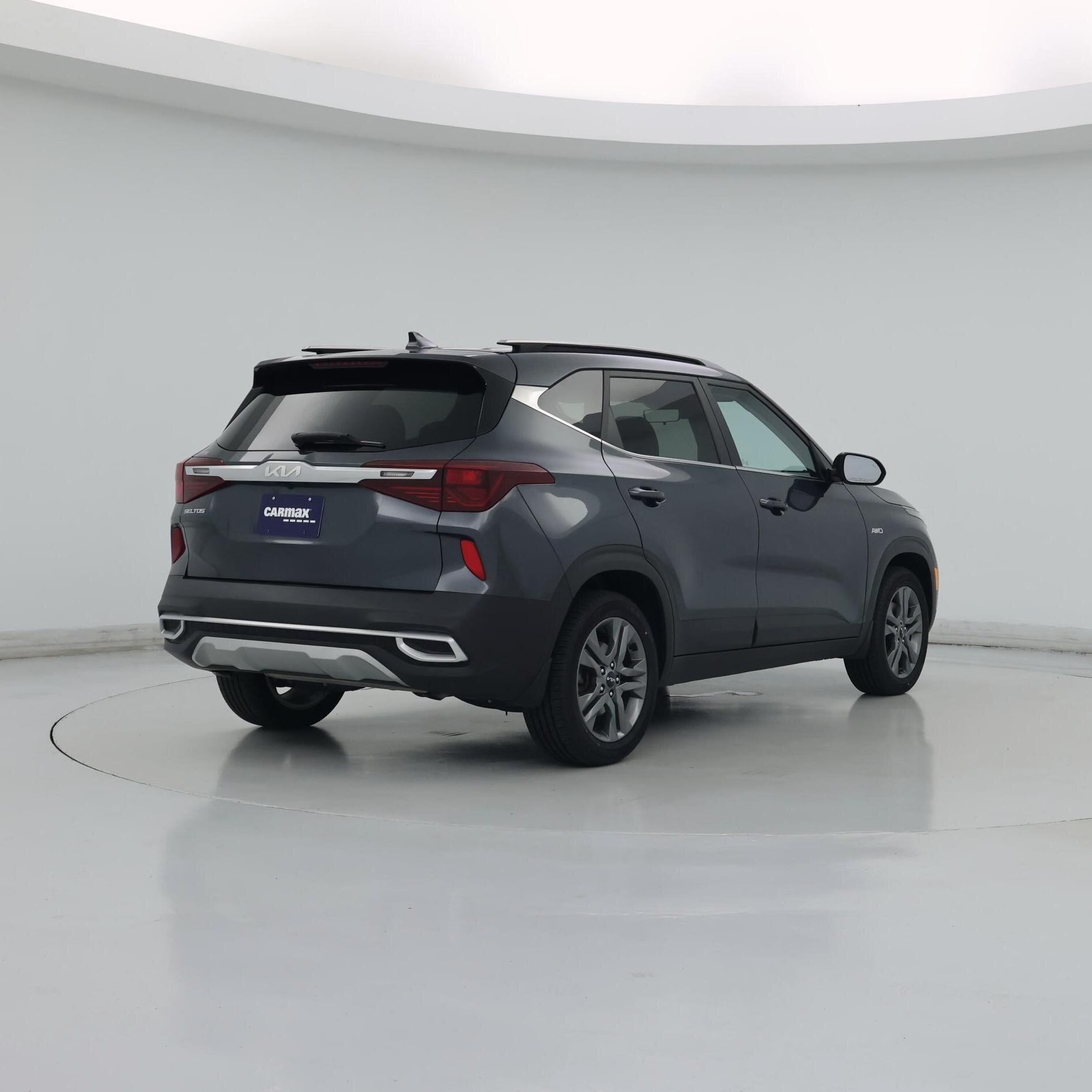 Thumbnail: 2023 Kia Seltos - 8