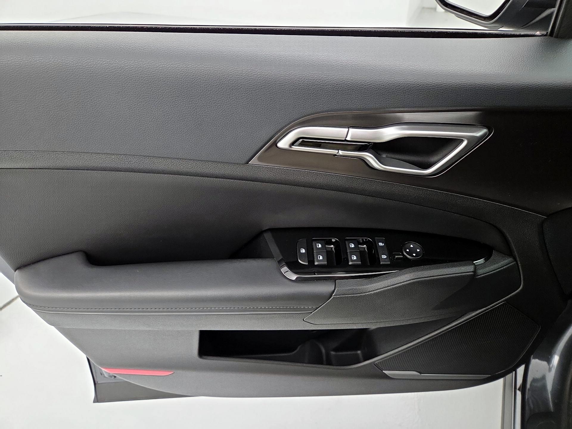 Thumbnail: 2024 Kia Sportage - 12