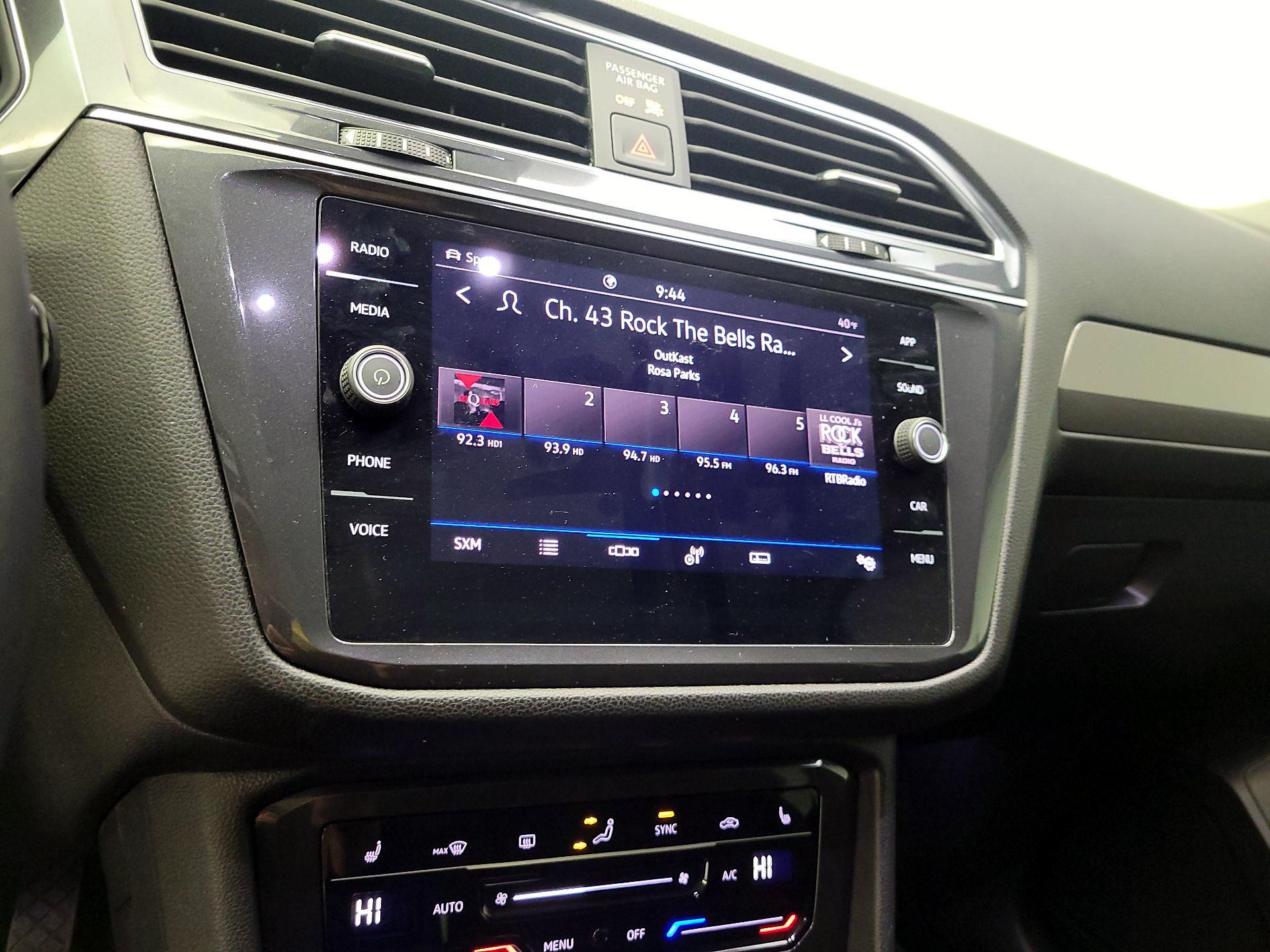 Thumbnail: 2023 Volkswagen Tiguan - 13