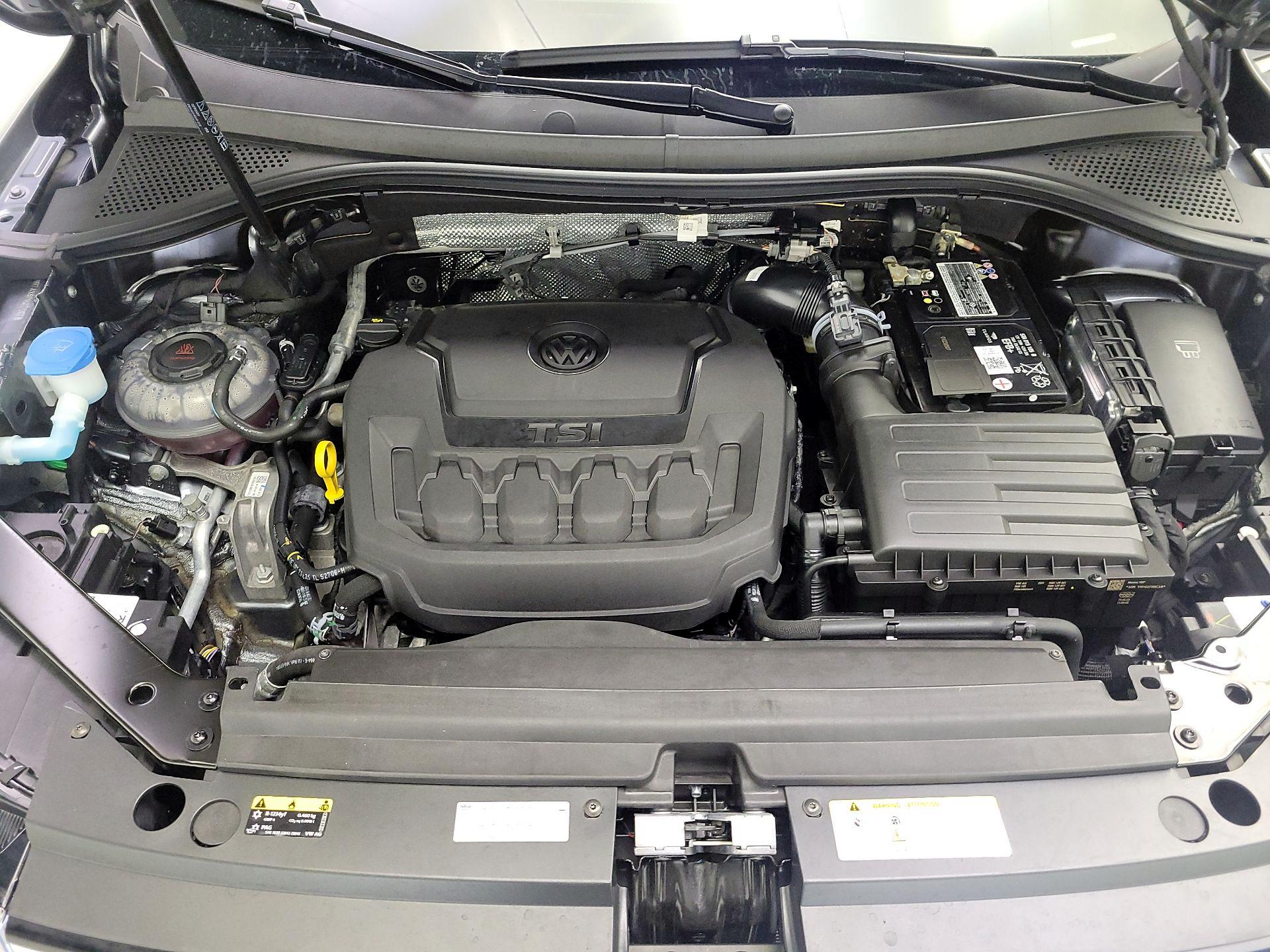 Thumbnail: 2023 Volkswagen Tiguan - 20