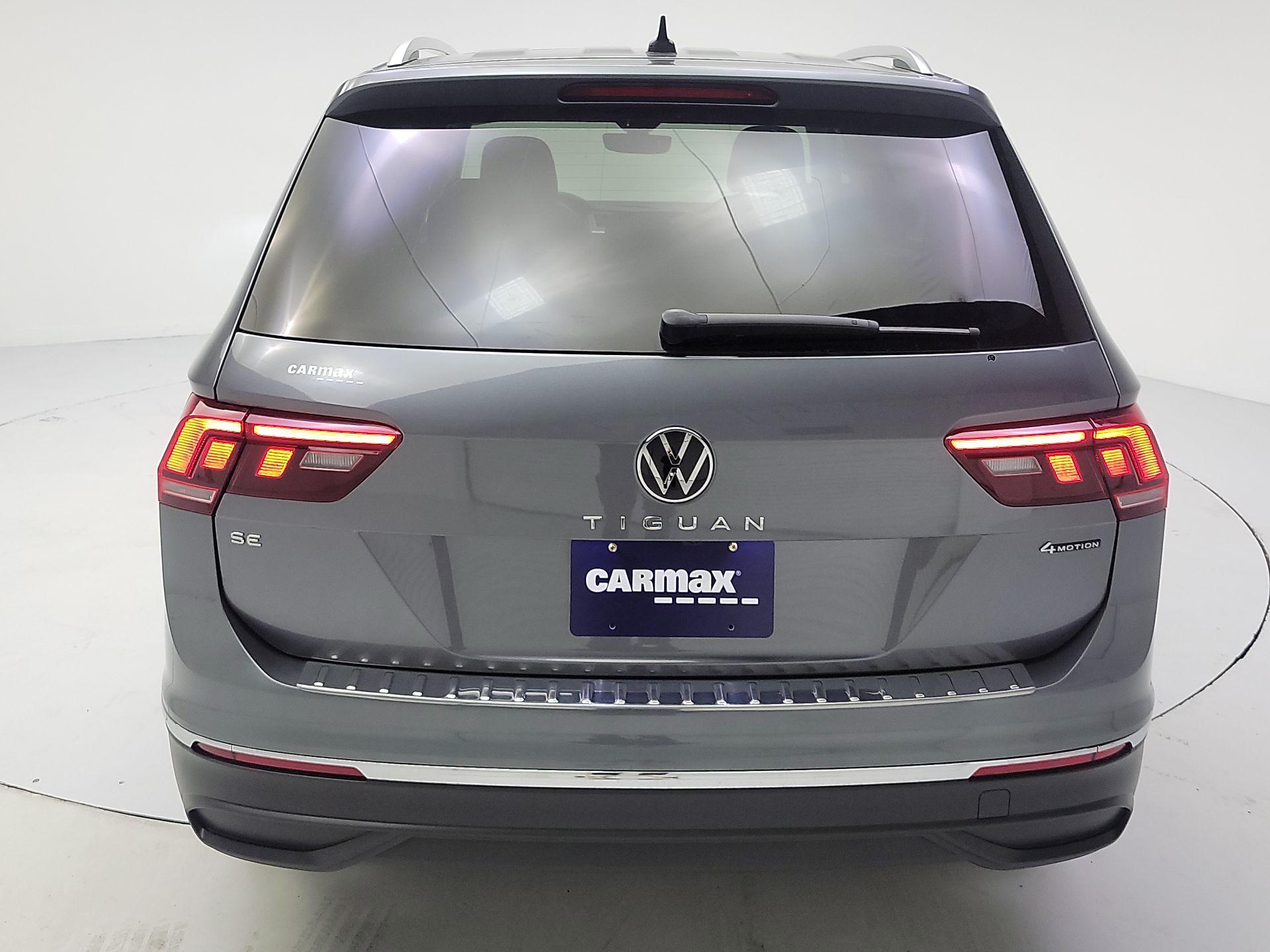 Thumbnail: 2023 Volkswagen Tiguan - 6