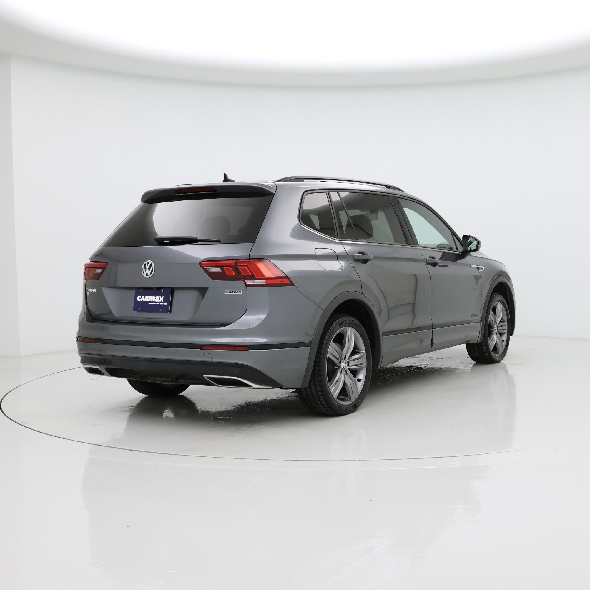 Thumbnail: 2021 Volkswagen Tiguan - 8