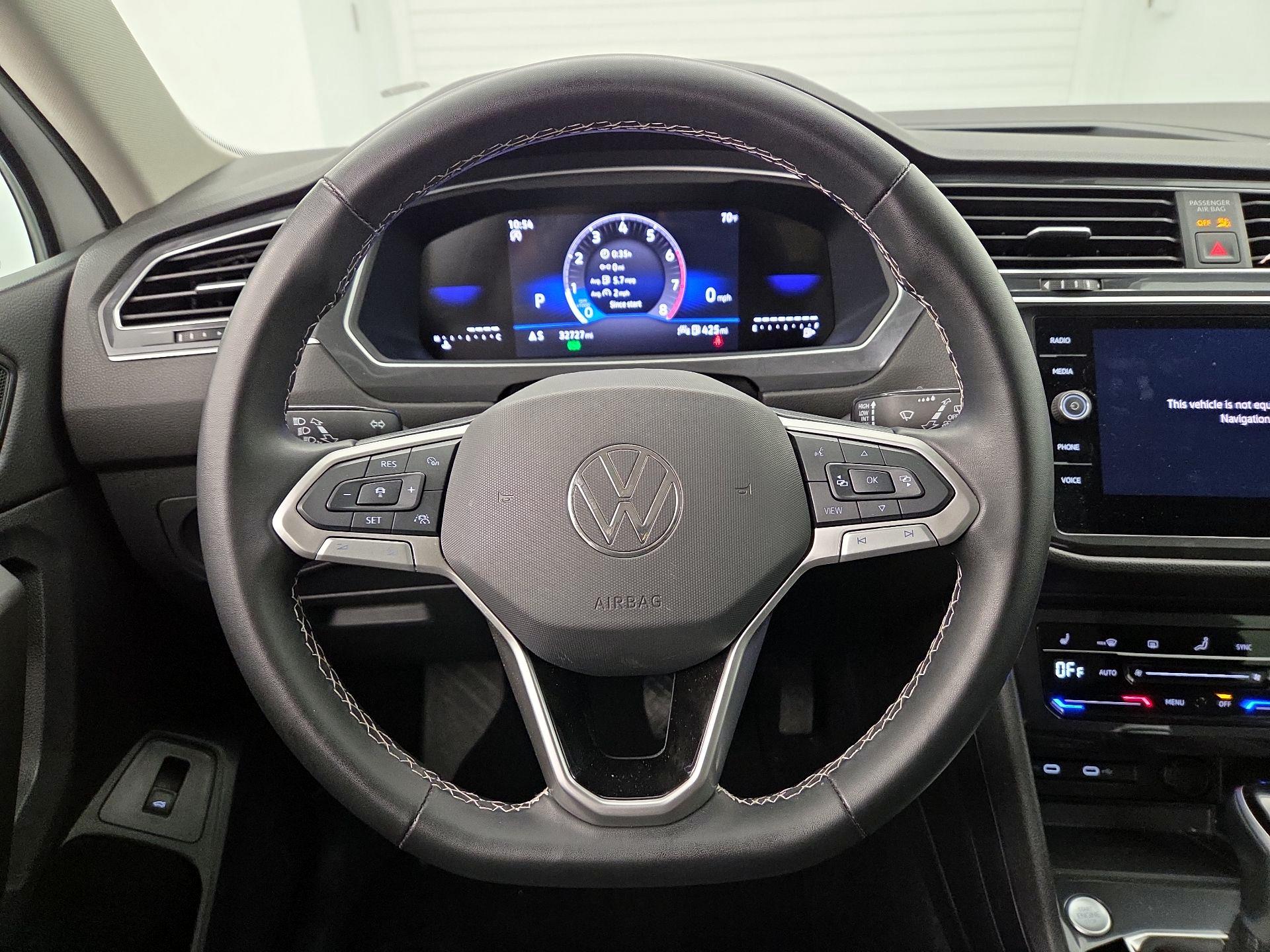 Thumbnail: 2024 Volkswagen Tiguan - 10