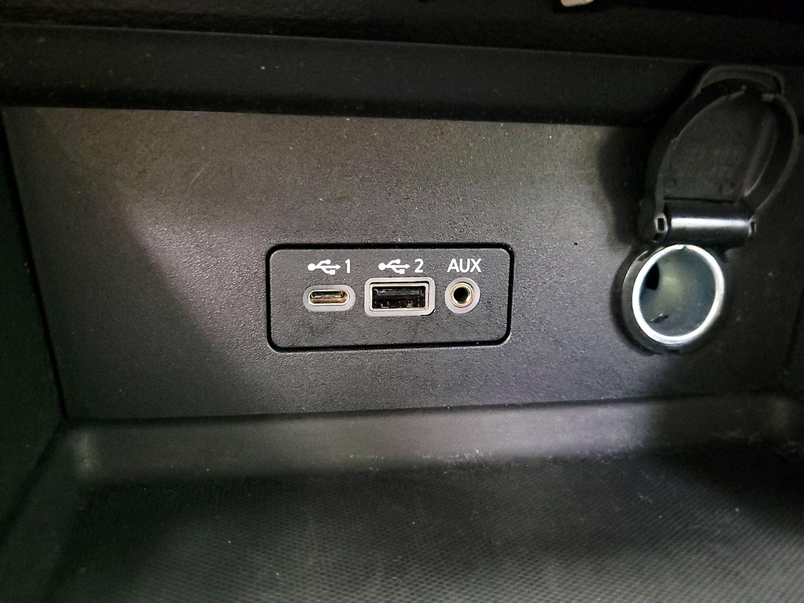 2023 Nissan Sentra SR - Photo 17
