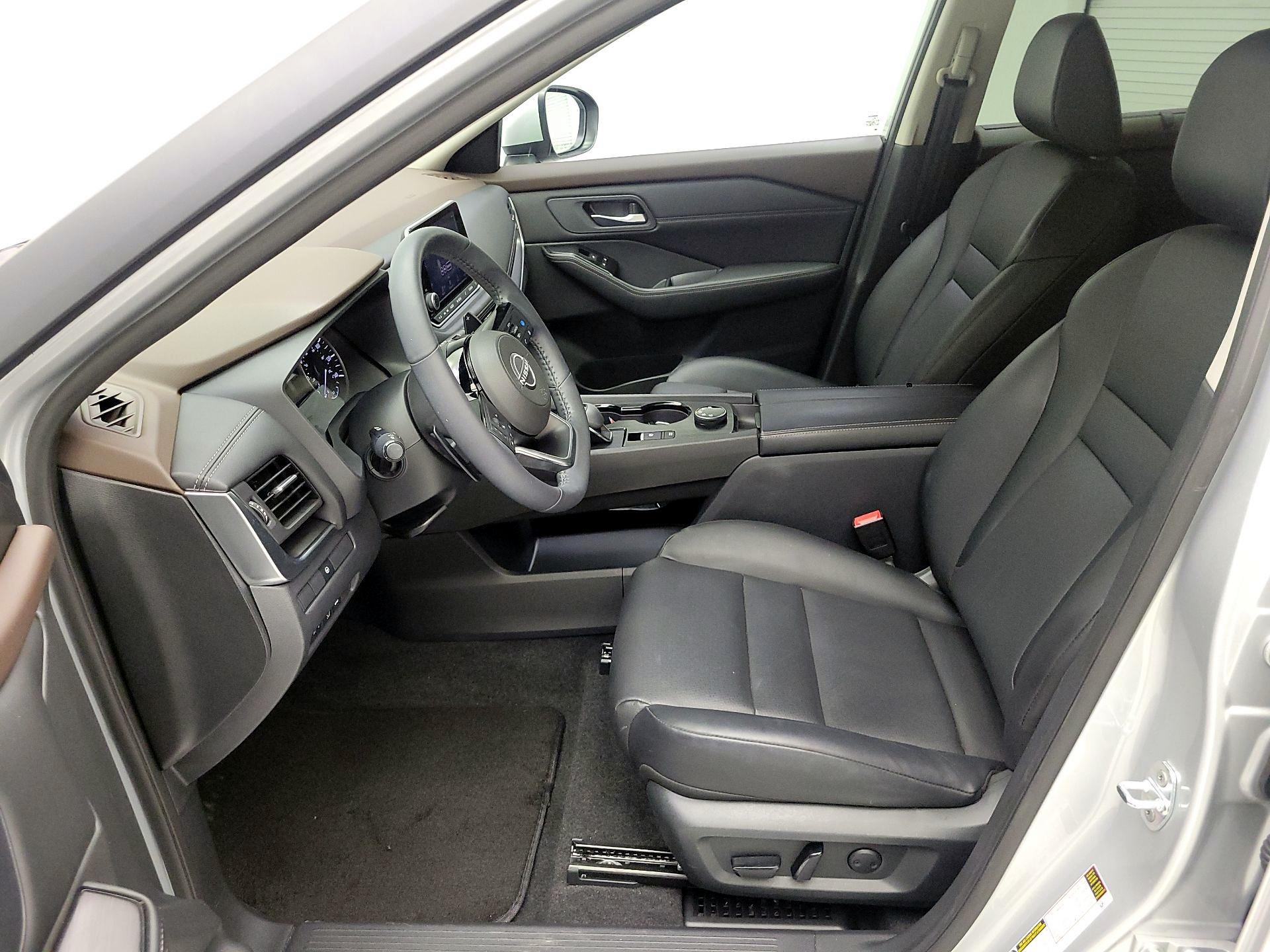 Thumbnail: 2023 Nissan Rogue - 9