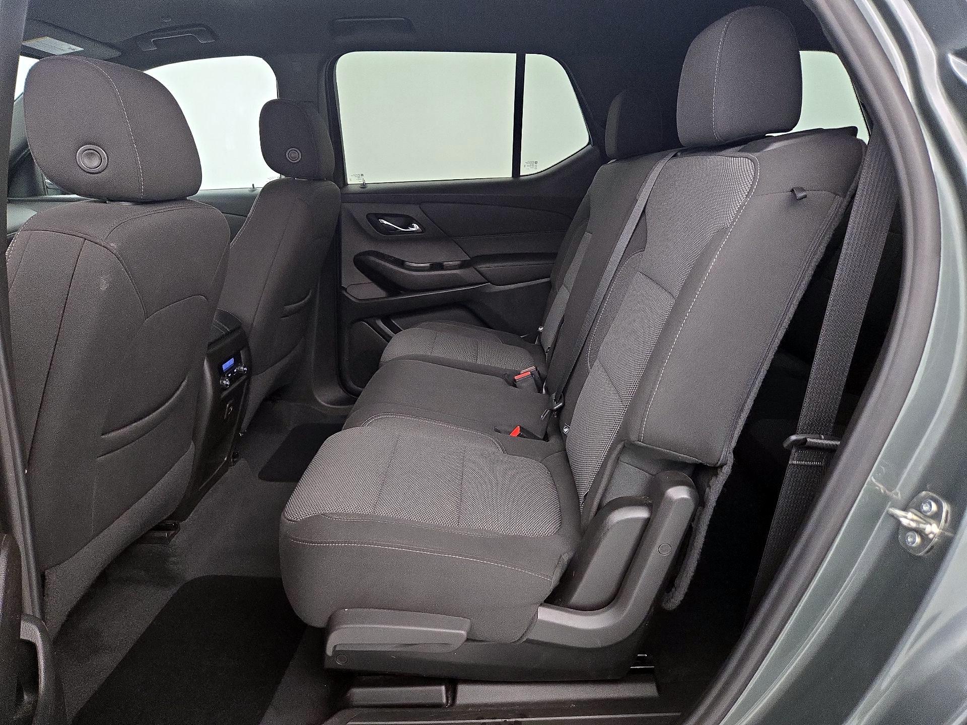 Thumbnail: 2023 Chevrolet Traverse - 19