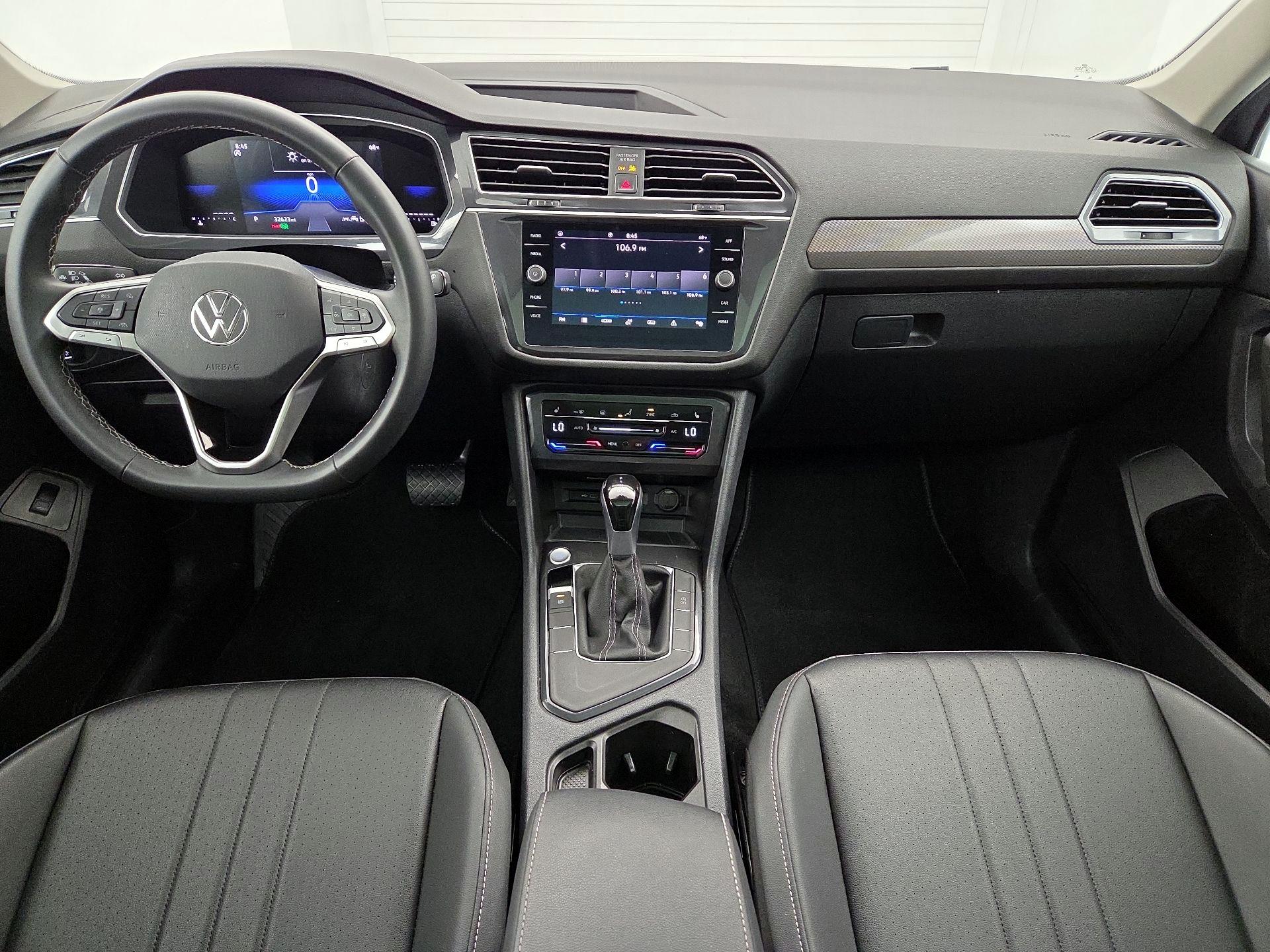 Thumbnail: 2024 Volkswagen Tiguan - 9