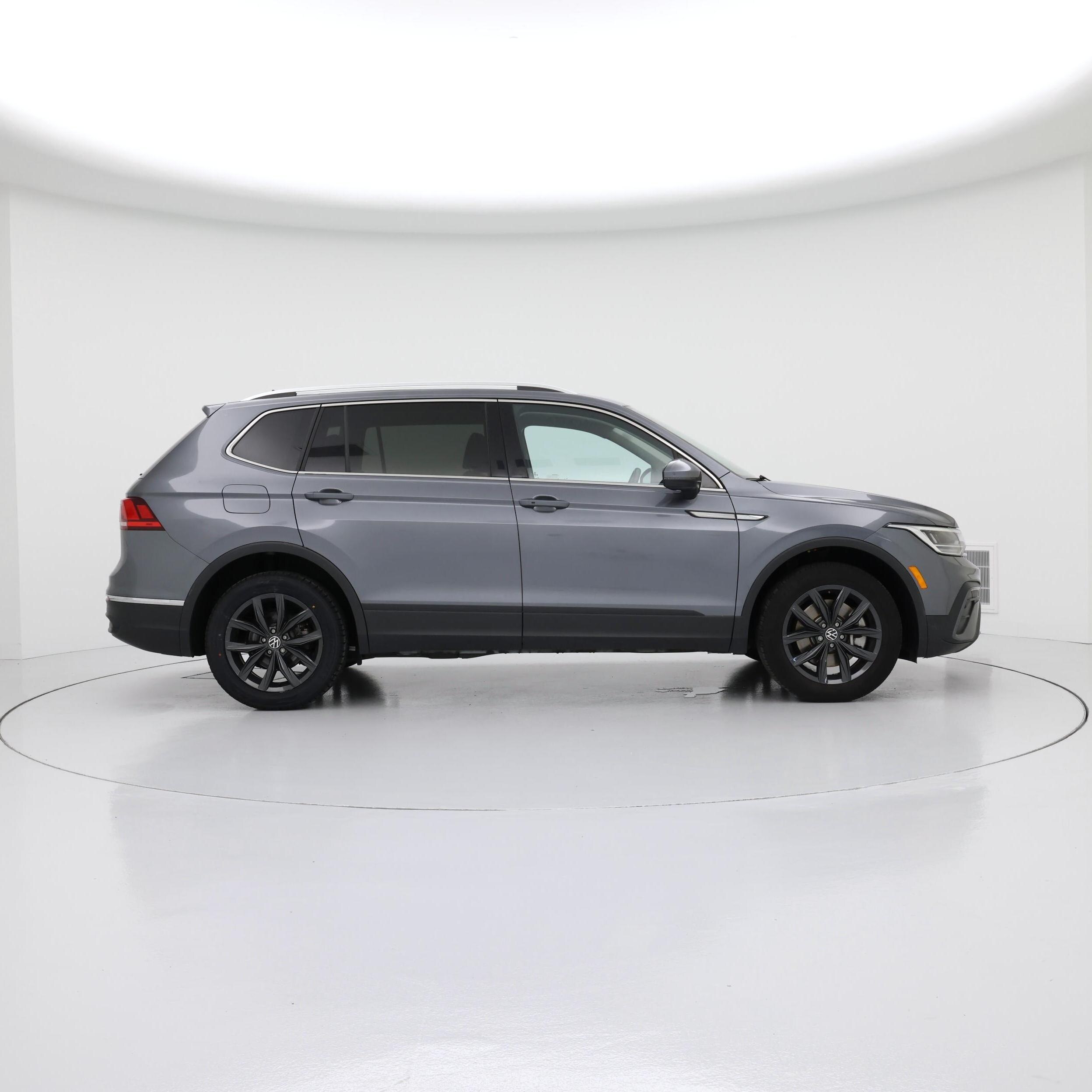 Thumbnail: 2024 Volkswagen Tiguan - 7