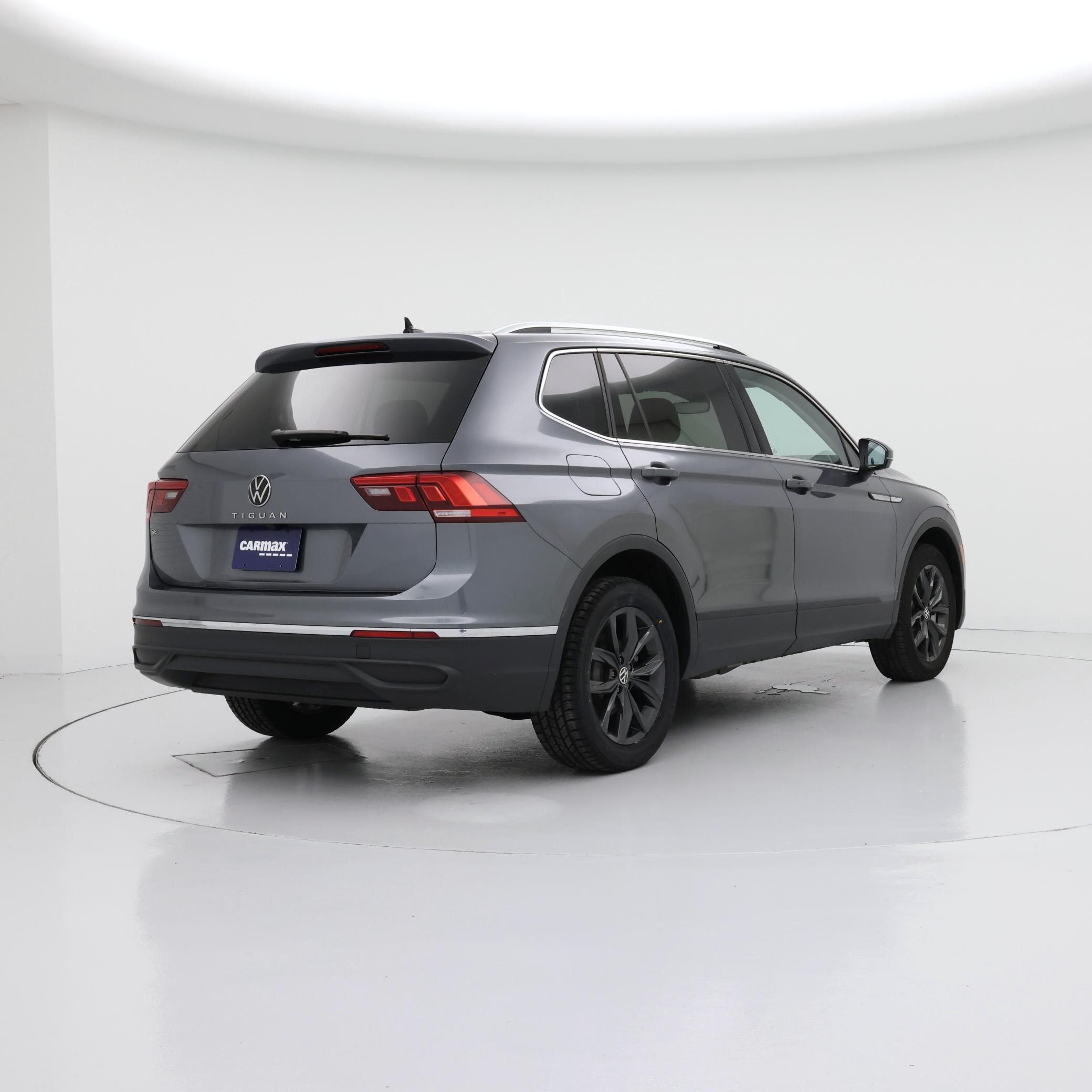 Thumbnail: 2024 Volkswagen Tiguan - 8