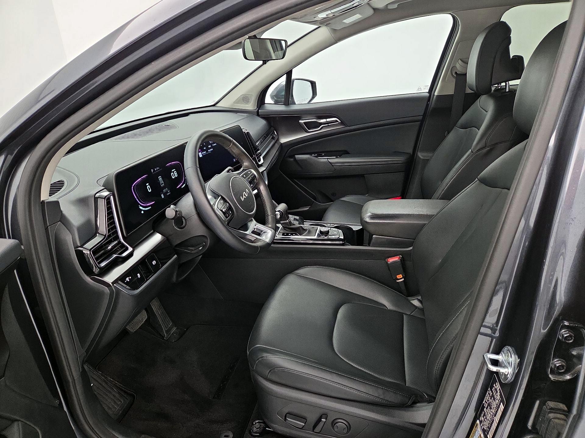 Thumbnail: 2023 Kia Sportage - 11