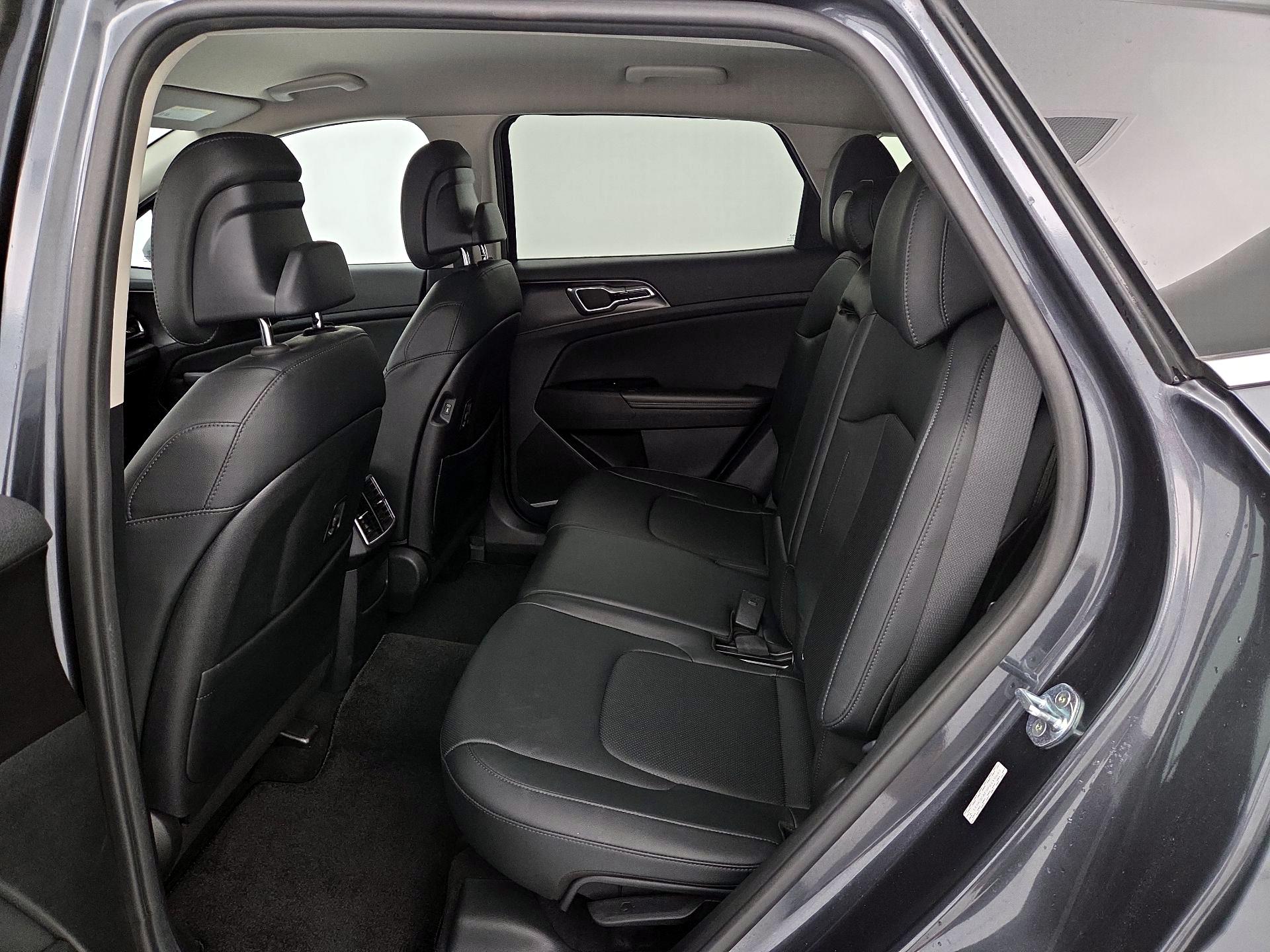 Thumbnail: 2023 Kia Sportage - 20