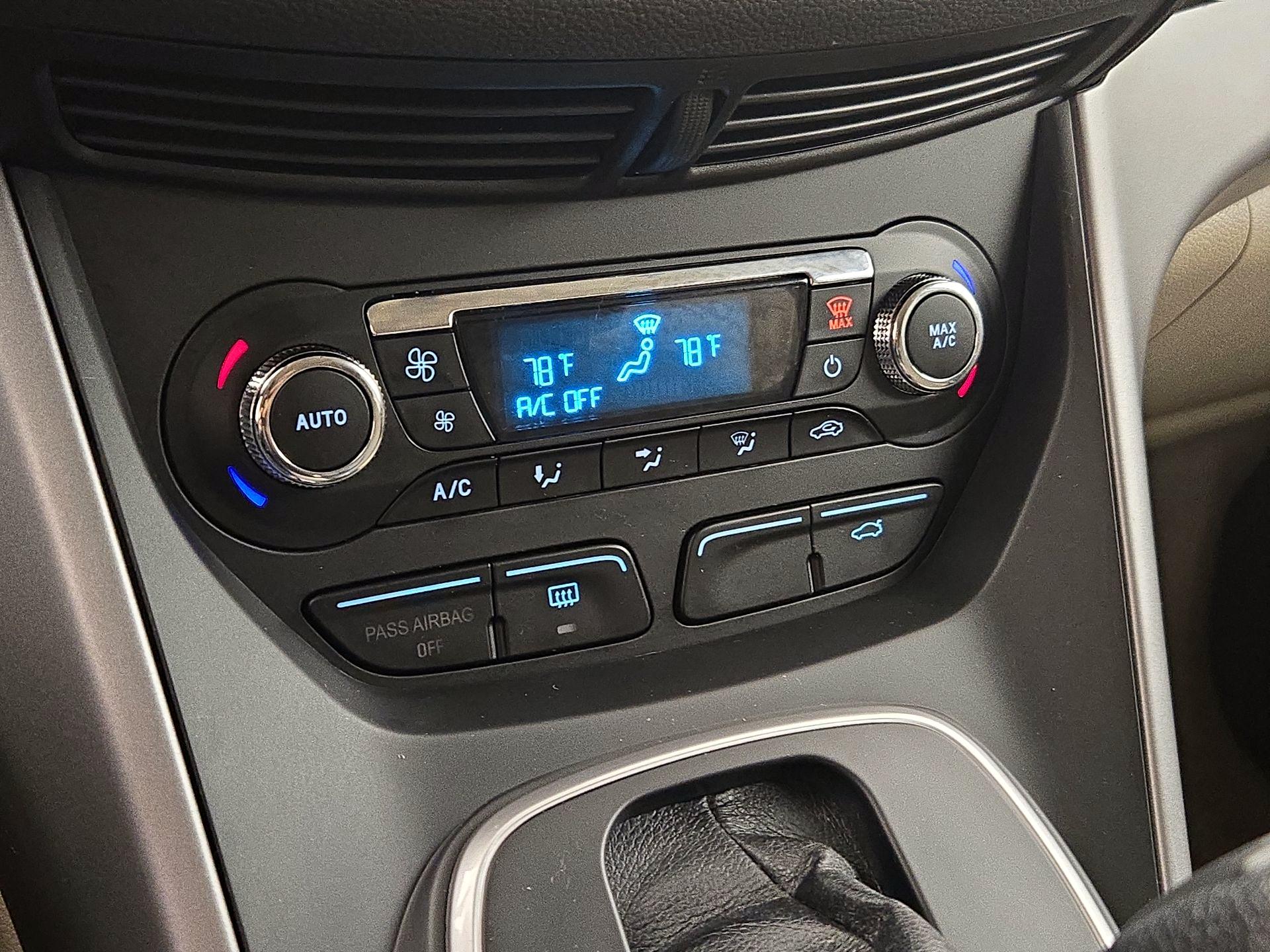 Thumbnail: 2014 Ford Escape - 16