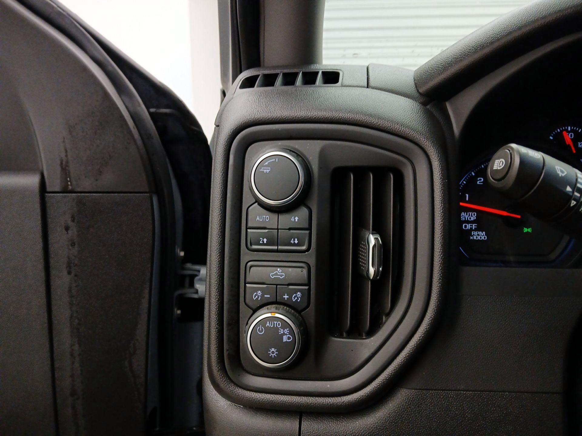 Thumbnail: 2025 Chevrolet Silverado 1500 - 13