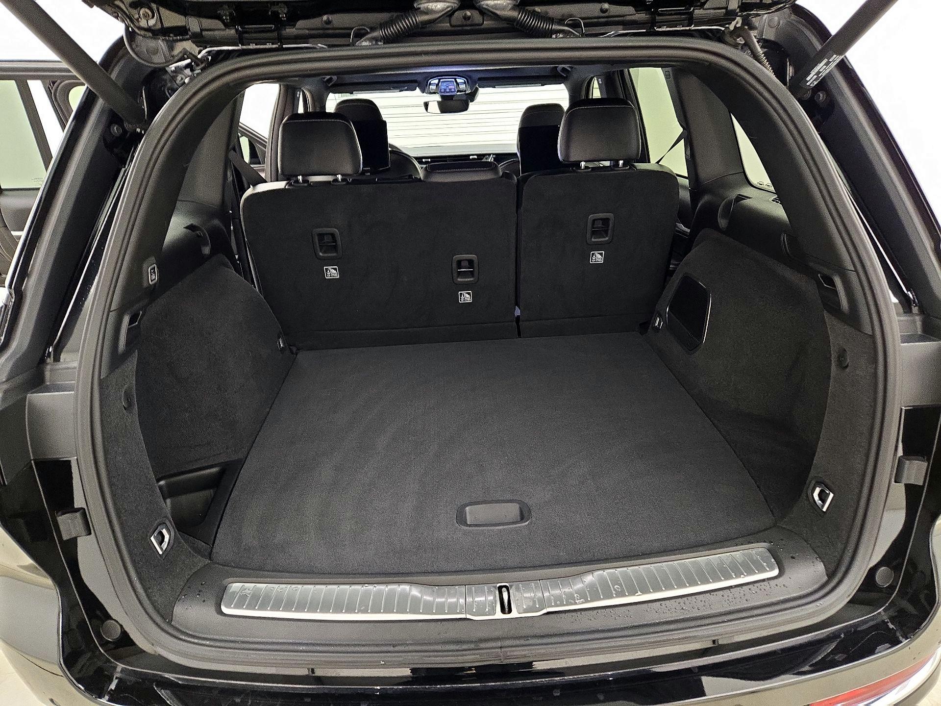 Thumbnail: 2023 Jeep Grand Cherokee - 20