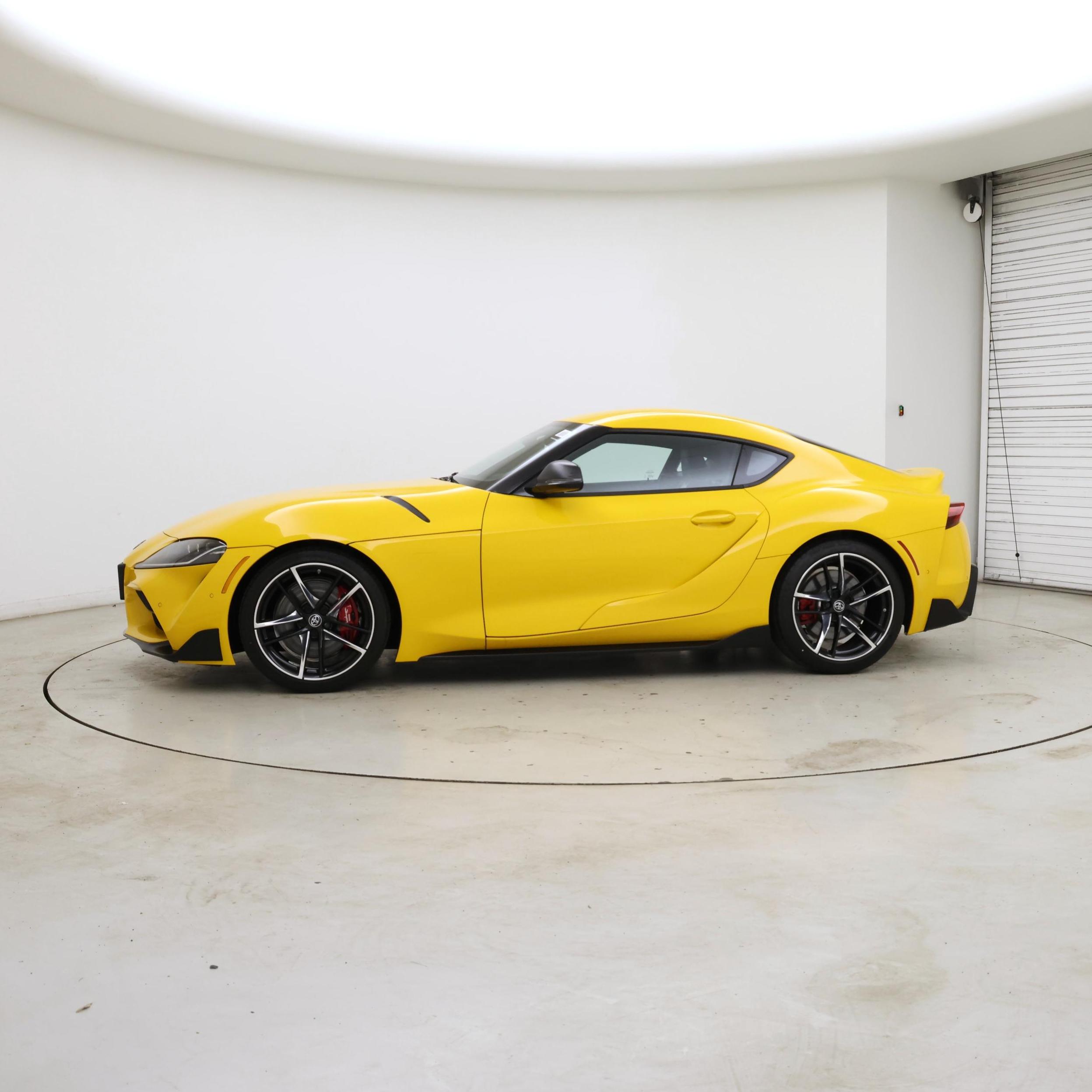 Thumbnail: 2021 Toyota Supra - 3