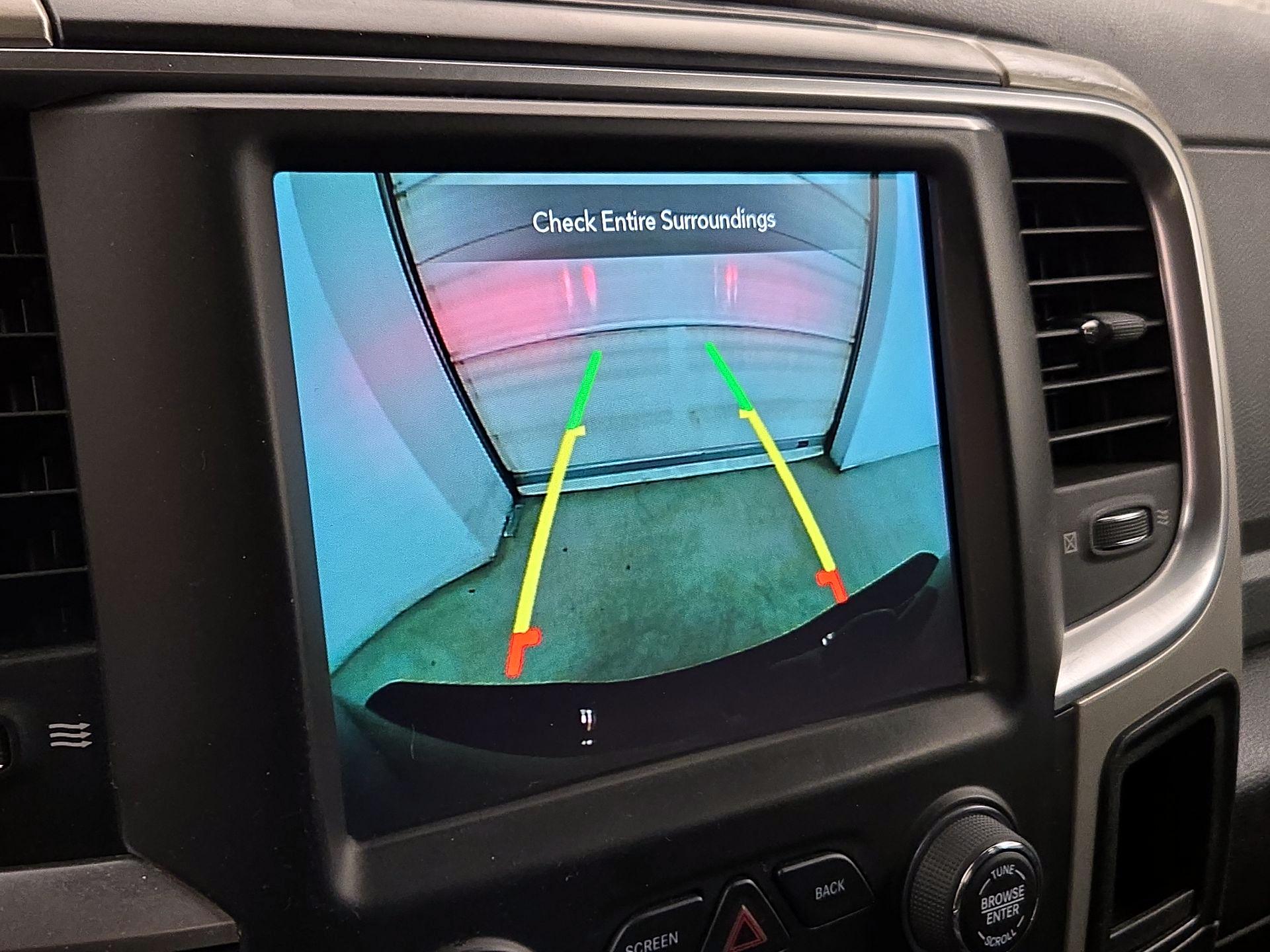 Thumbnail: 2020 RAM 1500 Classic - 14