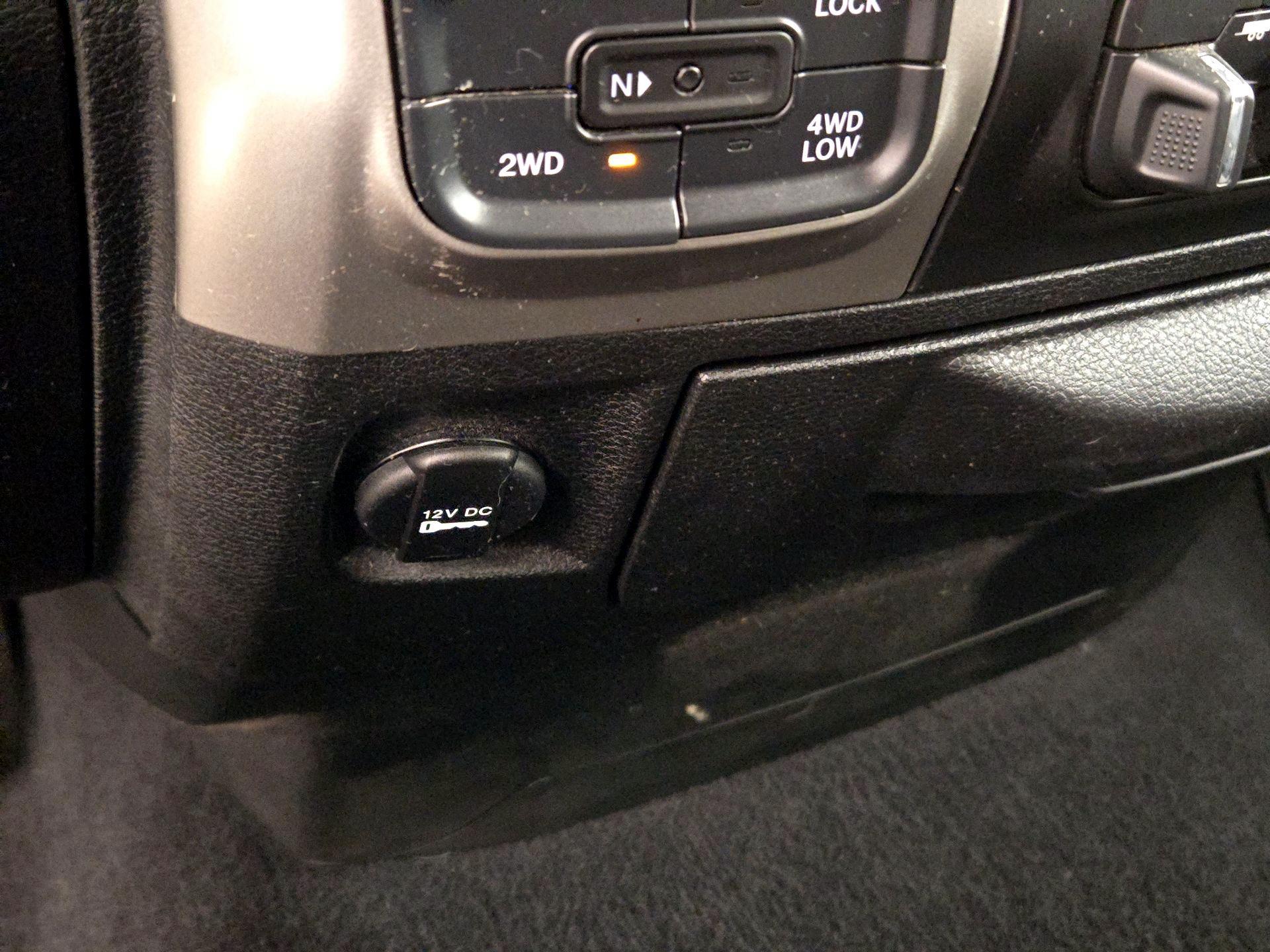 Thumbnail: 2020 RAM 1500 Classic - 18