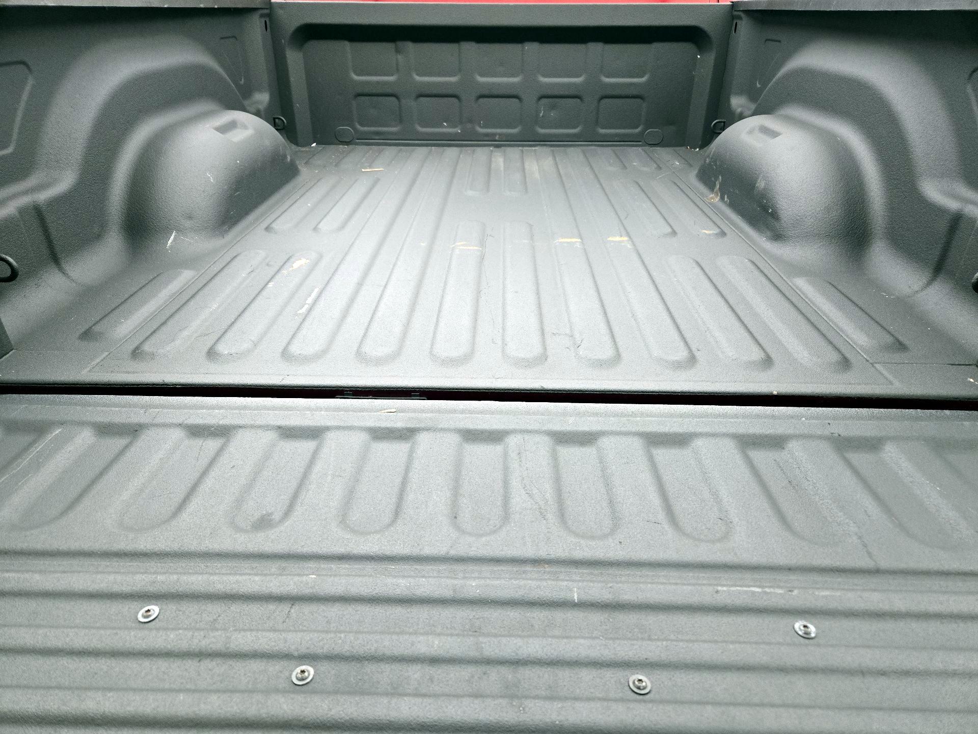 Thumbnail: 2020 RAM 1500 Classic - 20