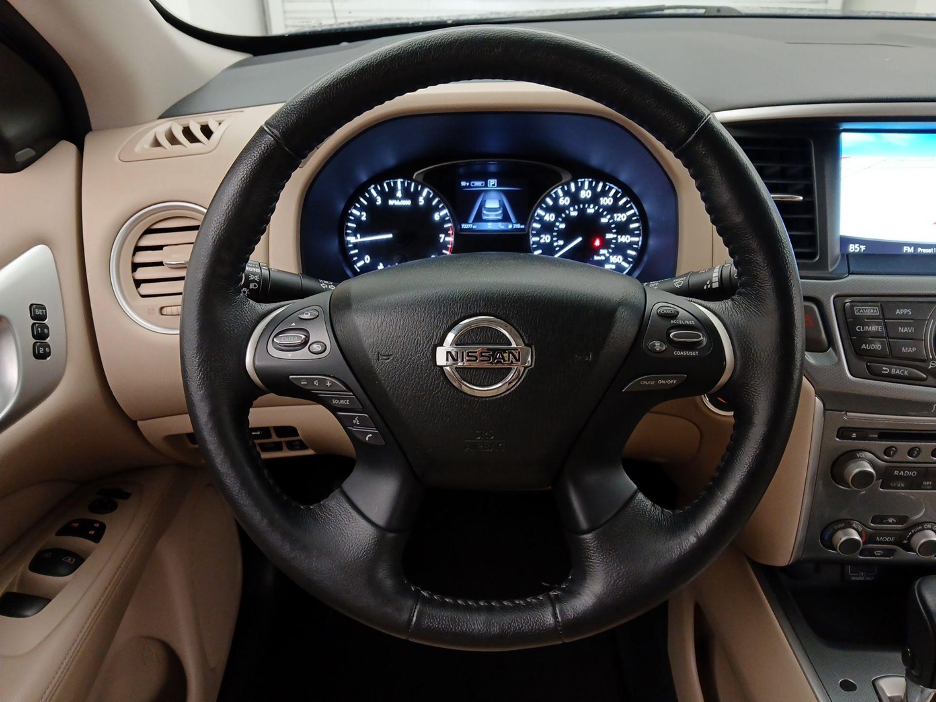 Thumbnail: 2020 Nissan Pathfinder - 10