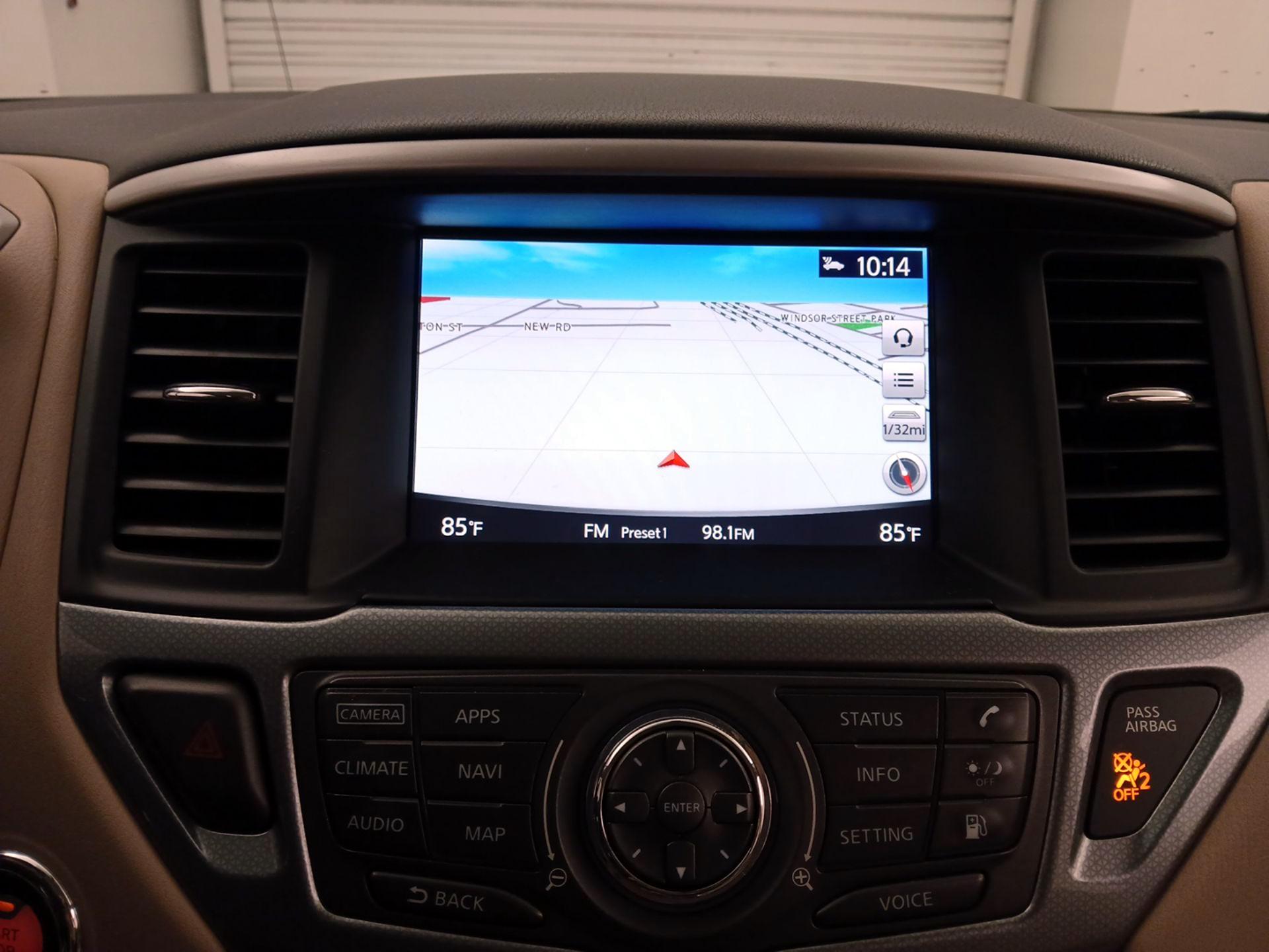 Thumbnail: 2020 Nissan Pathfinder - 13