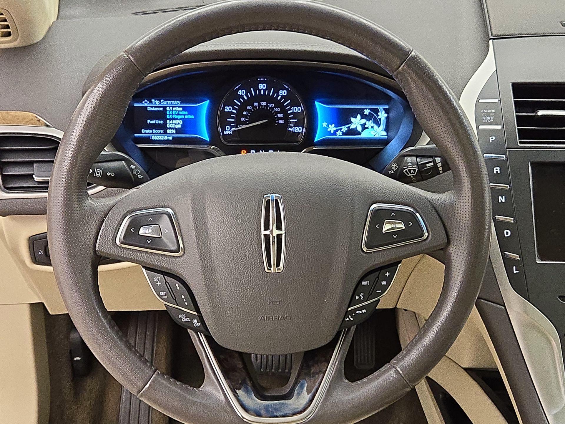 Thumbnail: 2014 Lincoln MKZ - 10