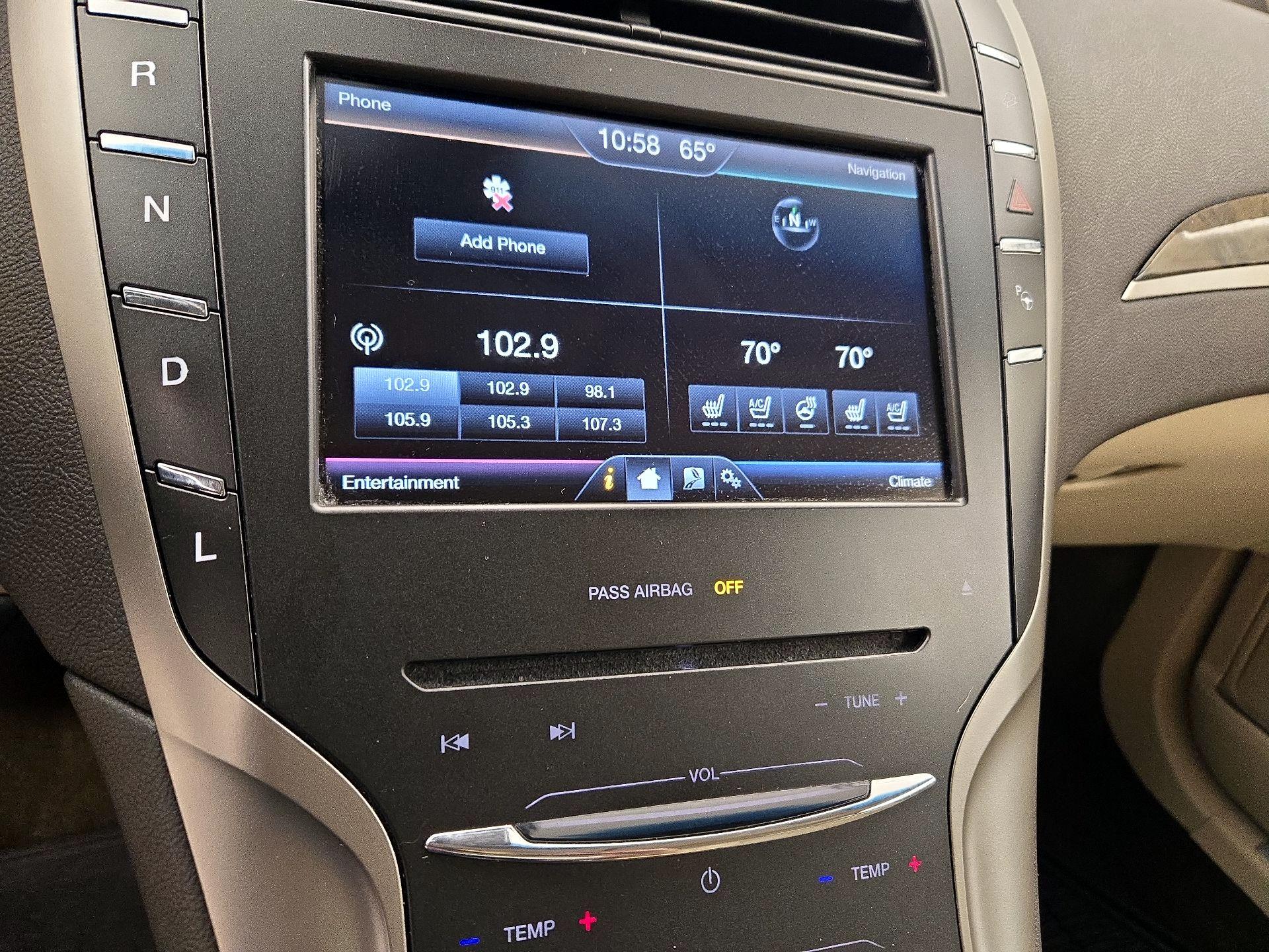 Thumbnail: 2014 Lincoln MKZ - 15