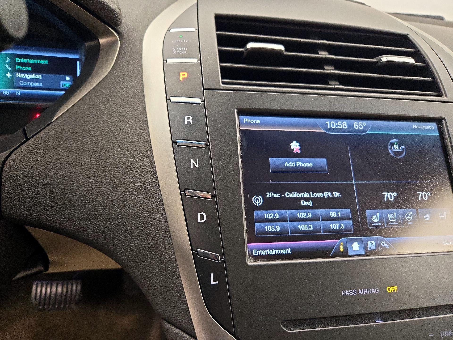 Thumbnail: 2014 Lincoln MKZ - 17